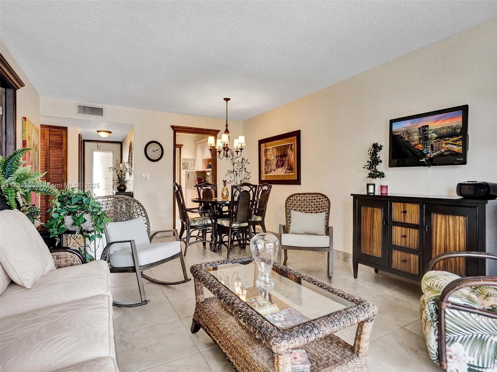 2600 Diana Dr 105 photo 23