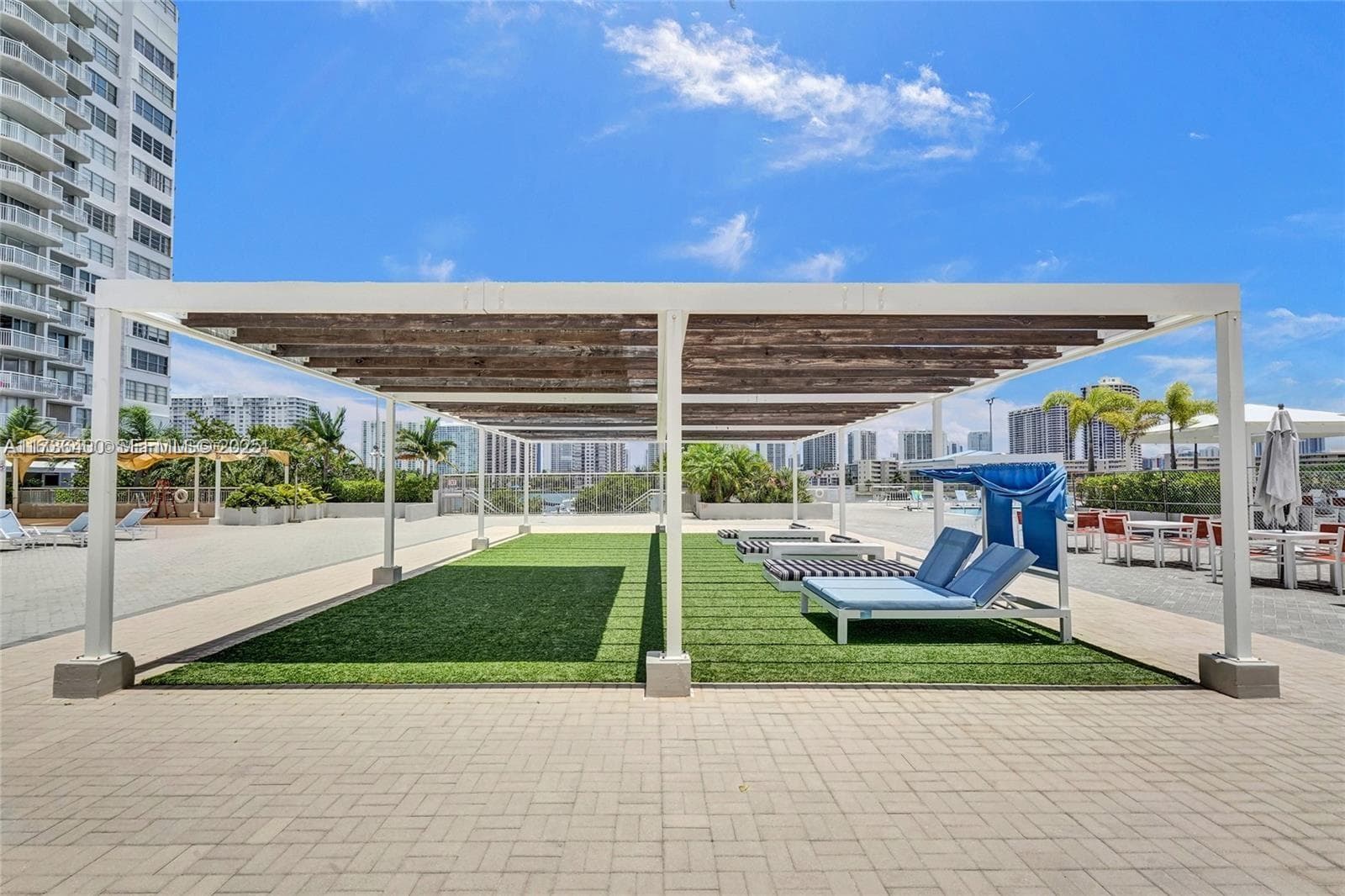 18031 Biscayne Blvd PH01 photo 25