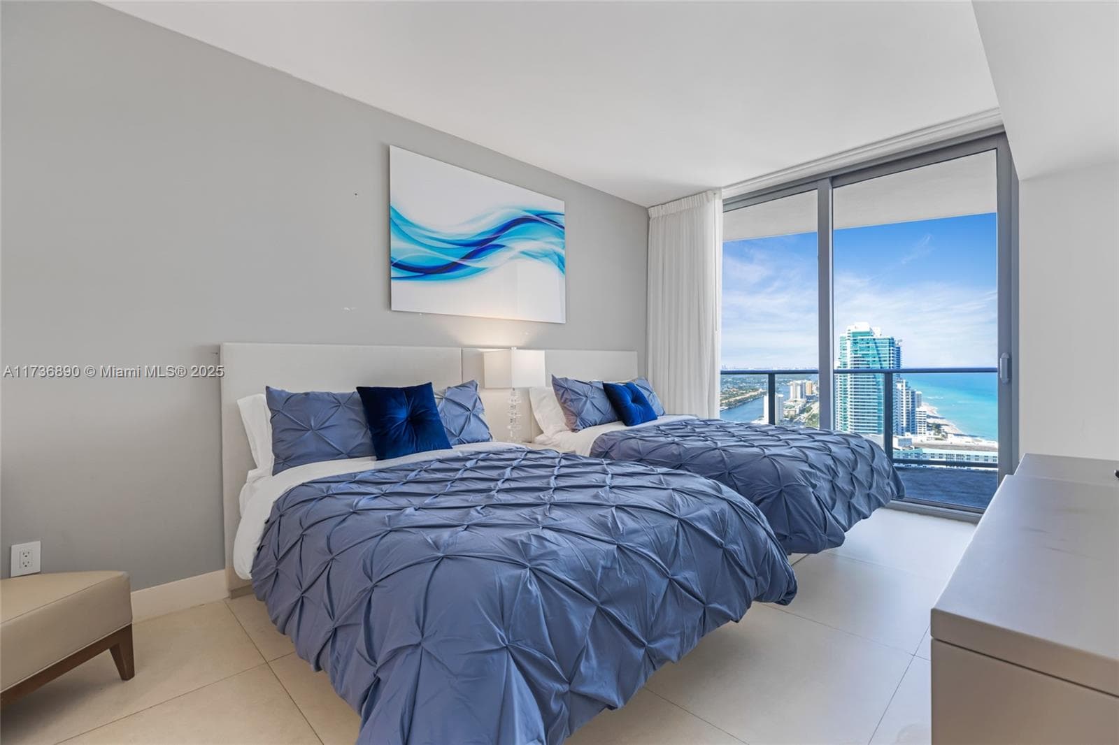 4111 Ocean Dr 2904 photo 25