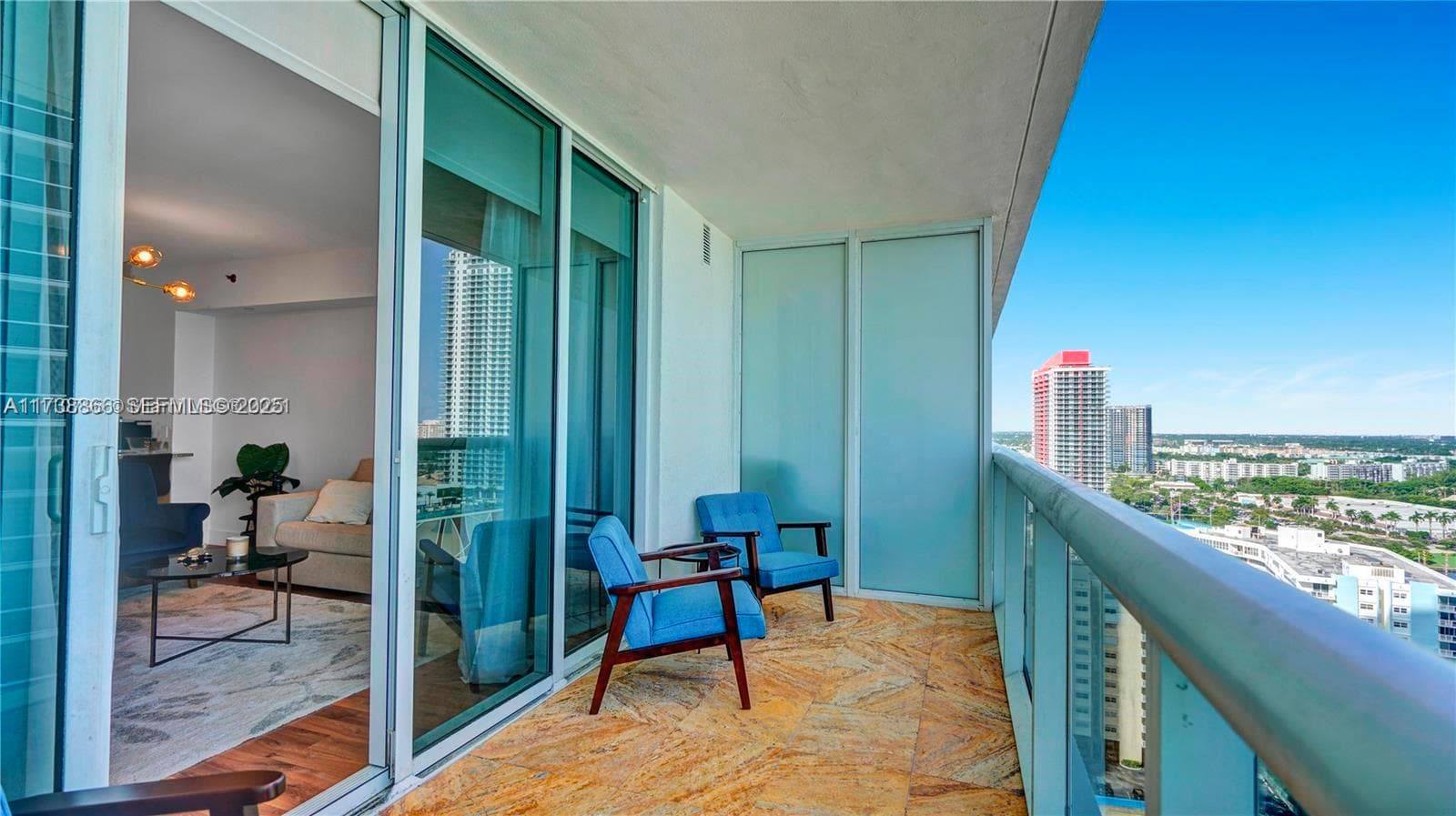1830 Ocean Dr 2209 photo 16
