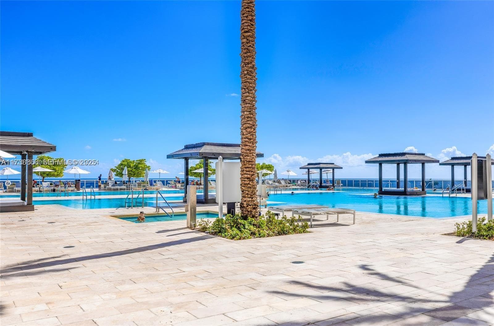 1830 Ocean Dr 2209 photo 24