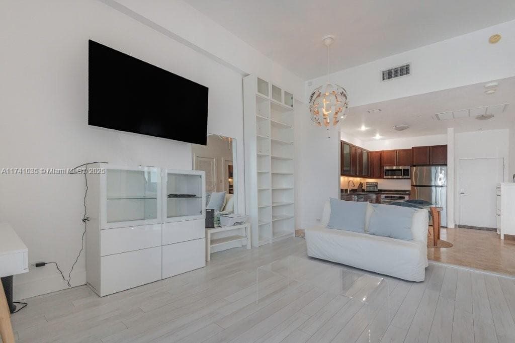 2301 Collins Ave 1629 photo 10