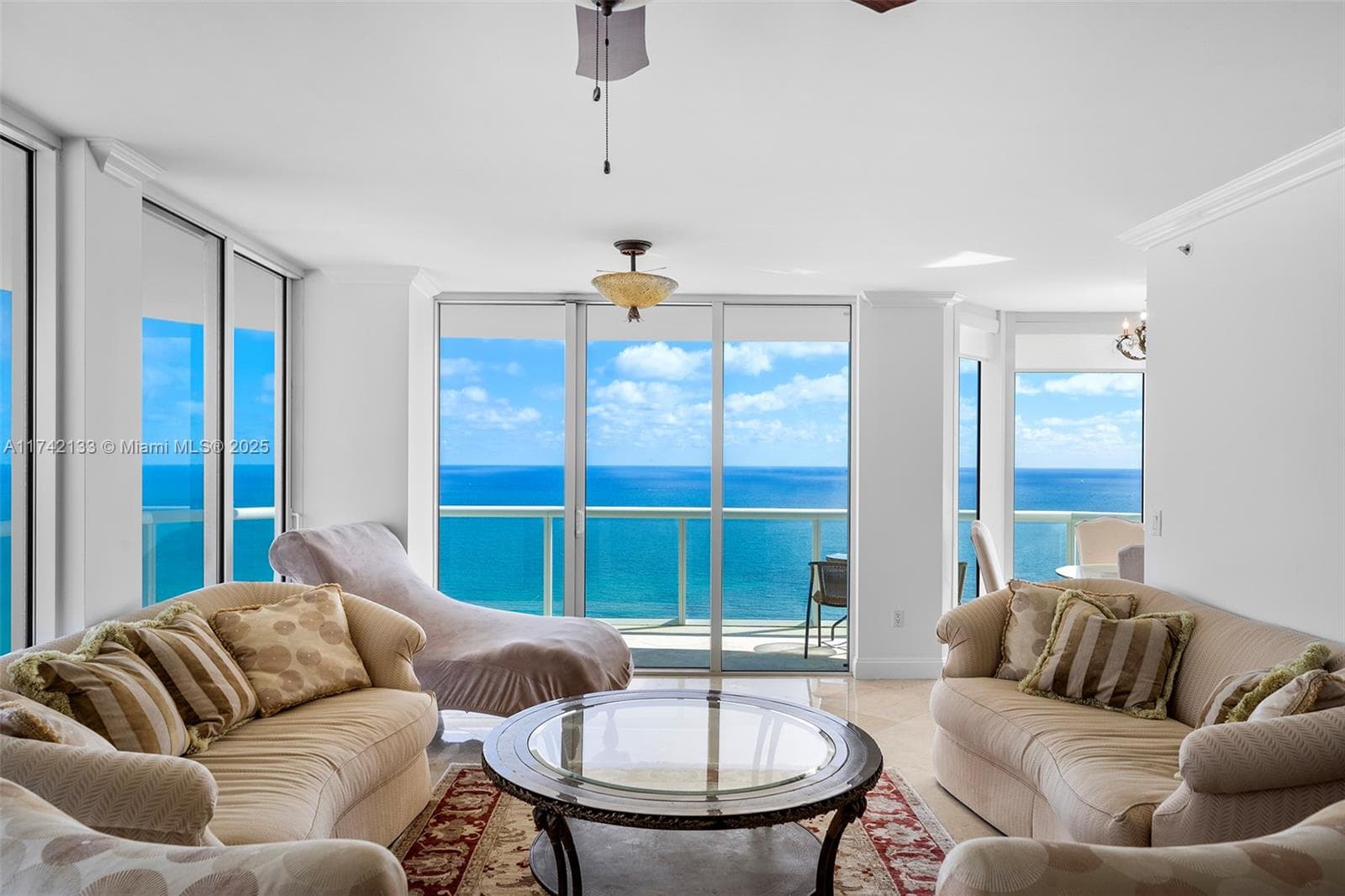 6365 Collins Ave 3