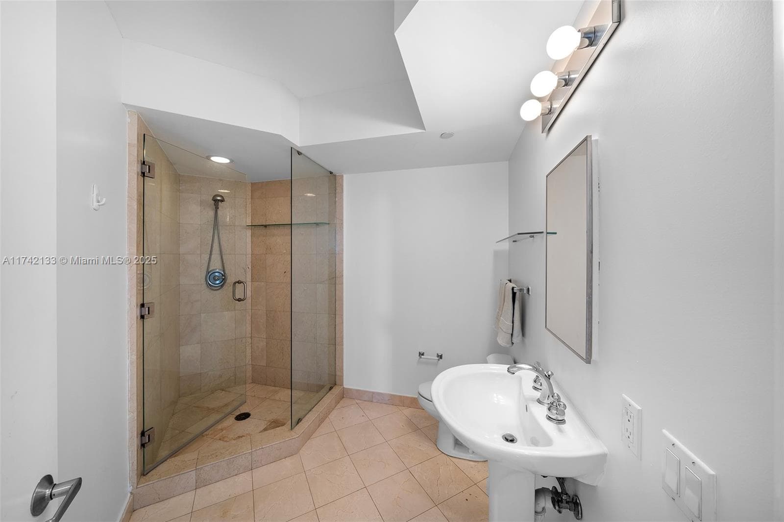 6365 Collins Ave 3801 photo 20