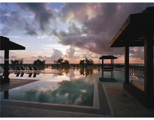1830 Ocean Dr 1708 photo 23