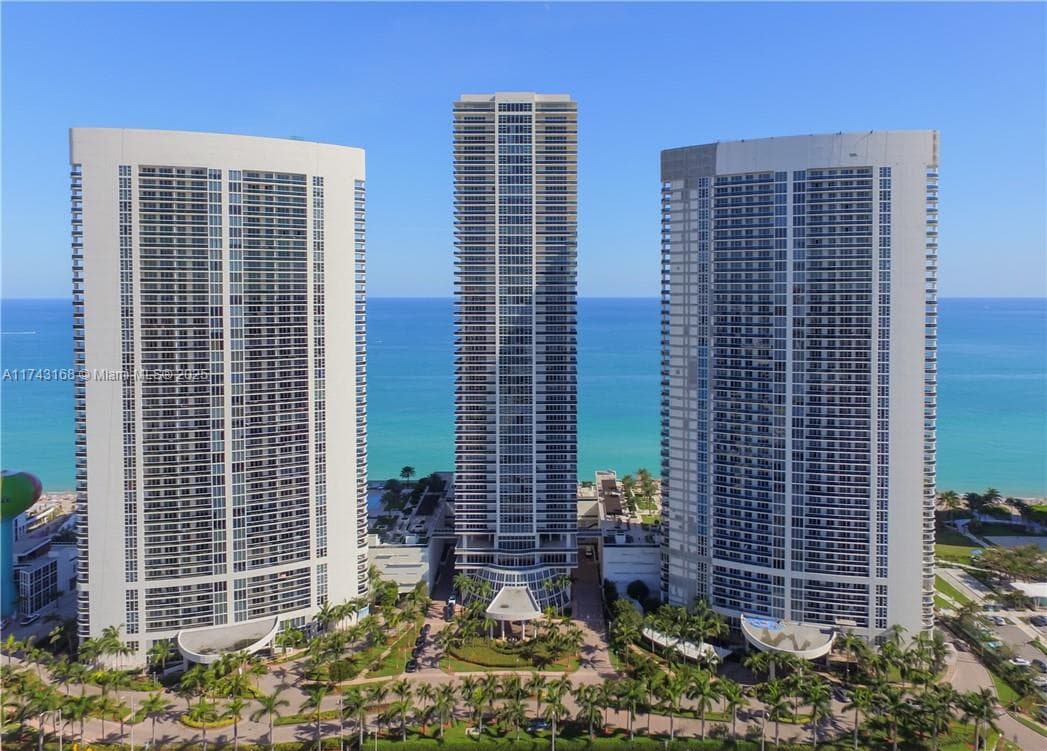1830 Ocean Dr 1708 photo 16