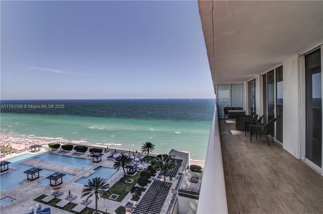 1830 Ocean Dr 1