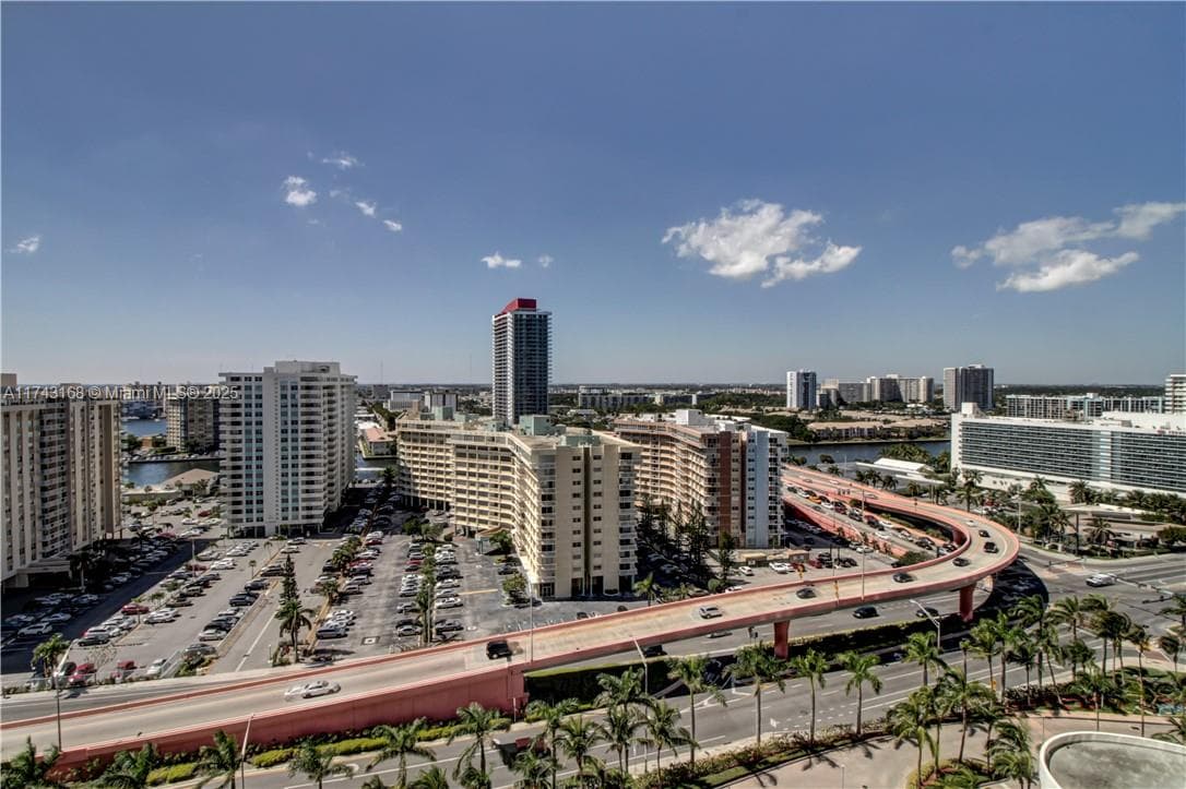 1830 Ocean Dr 1708 photo 15