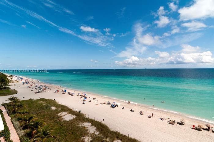 1830 Ocean Dr 1708 photo 25