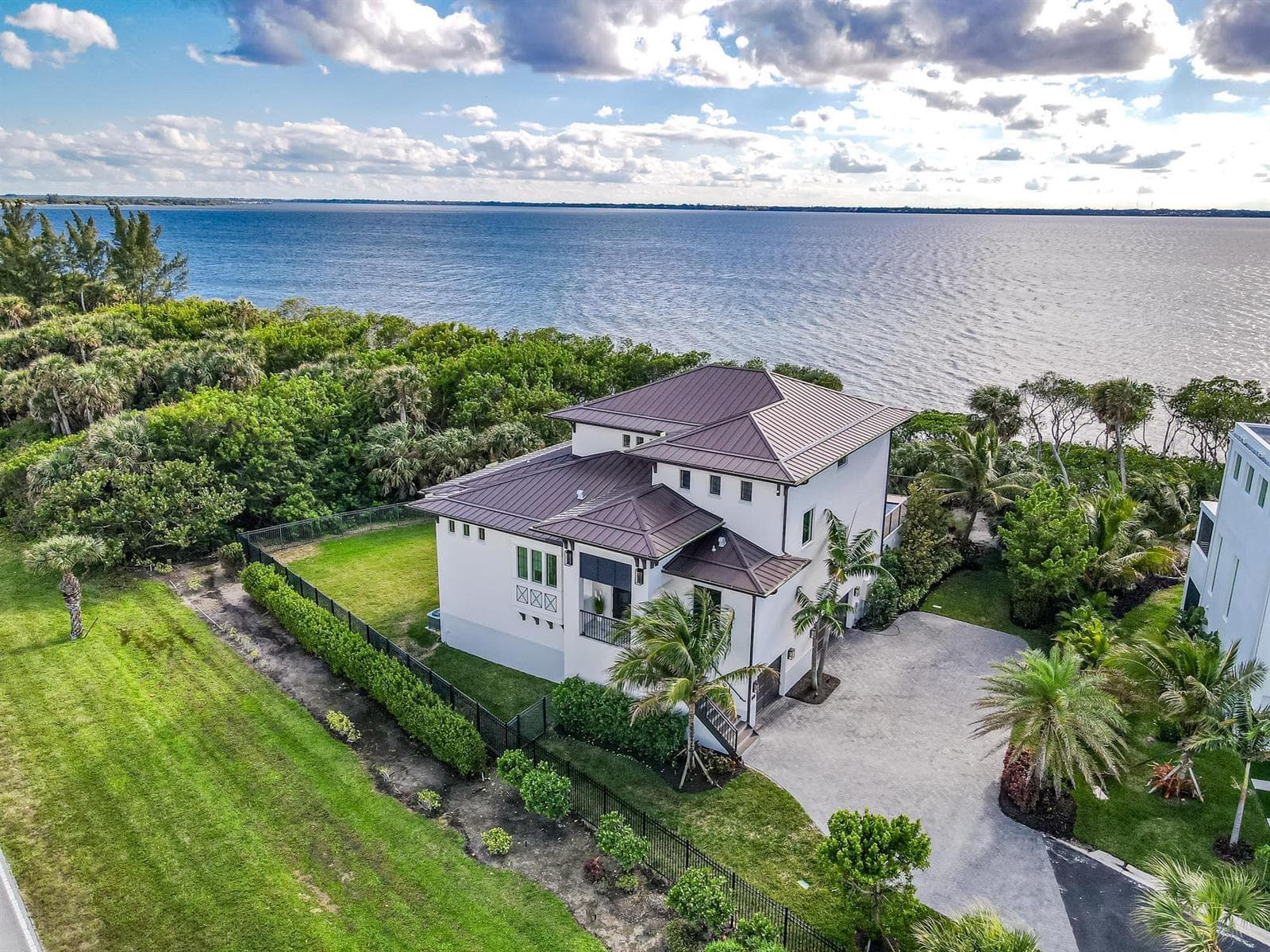 7683 Pelican Pointe Drive 1
