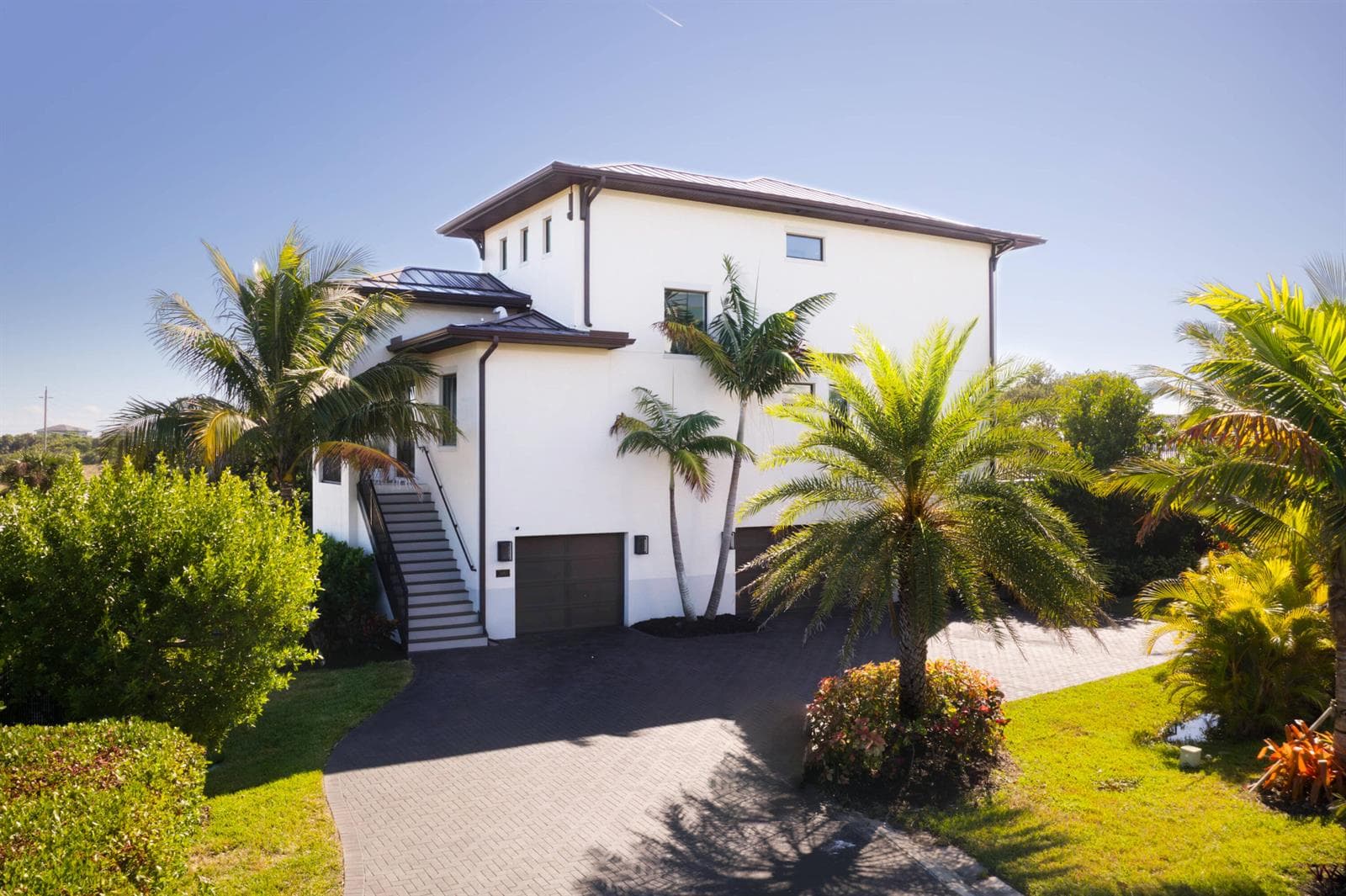 7683 Pelican Pointe Drive 5
