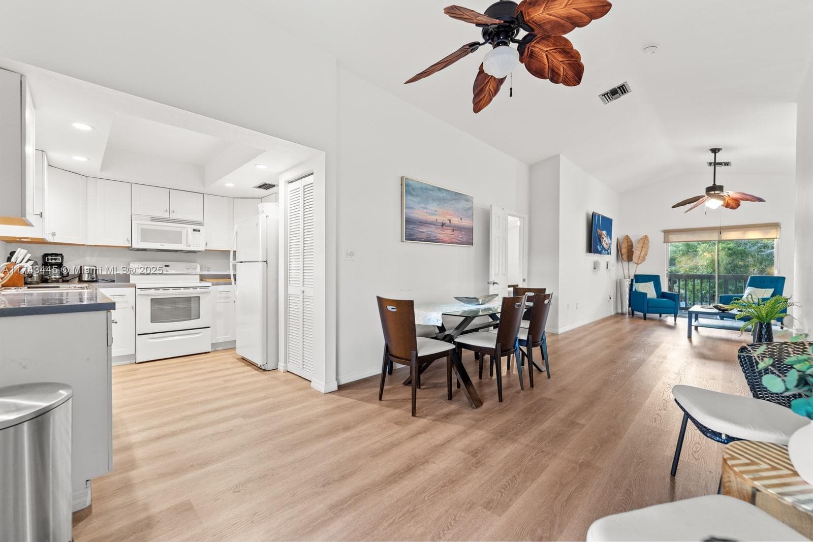 3635 Trade Winds St photo 22