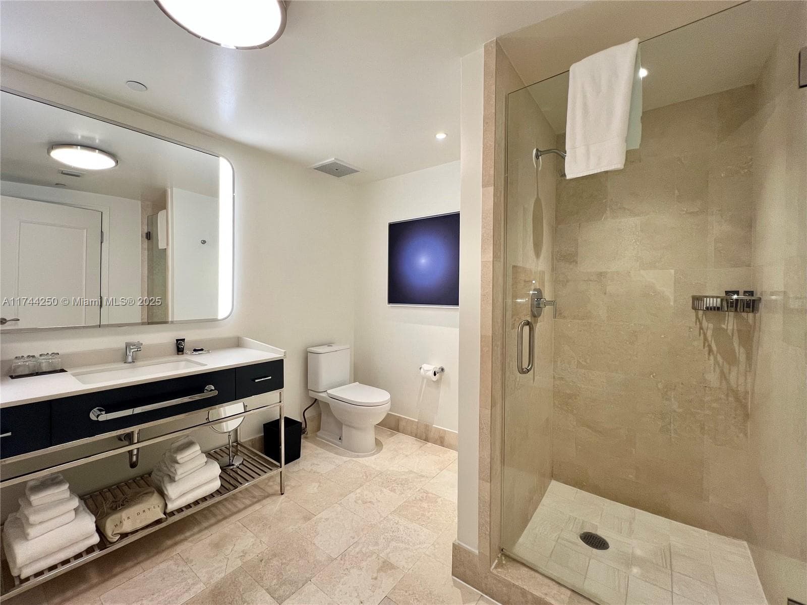4401 Collins Ave 1401 photo 6