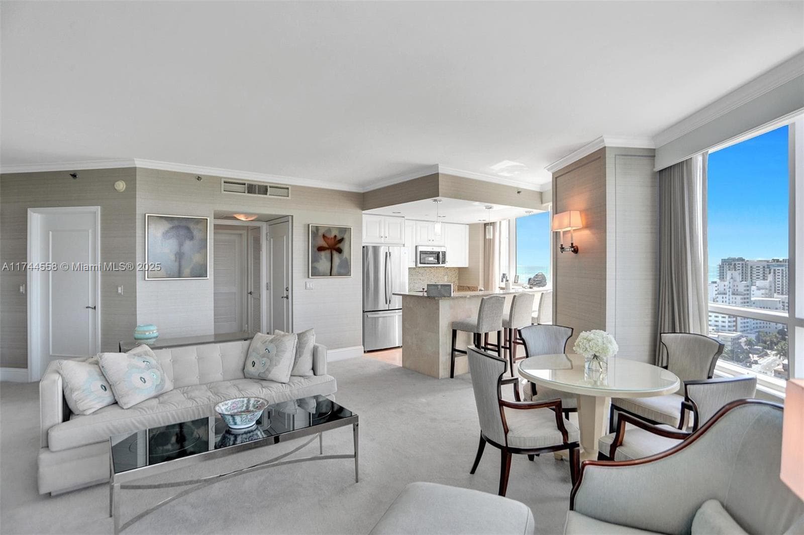 4401 Collins Ave 2114/2116 photo 6