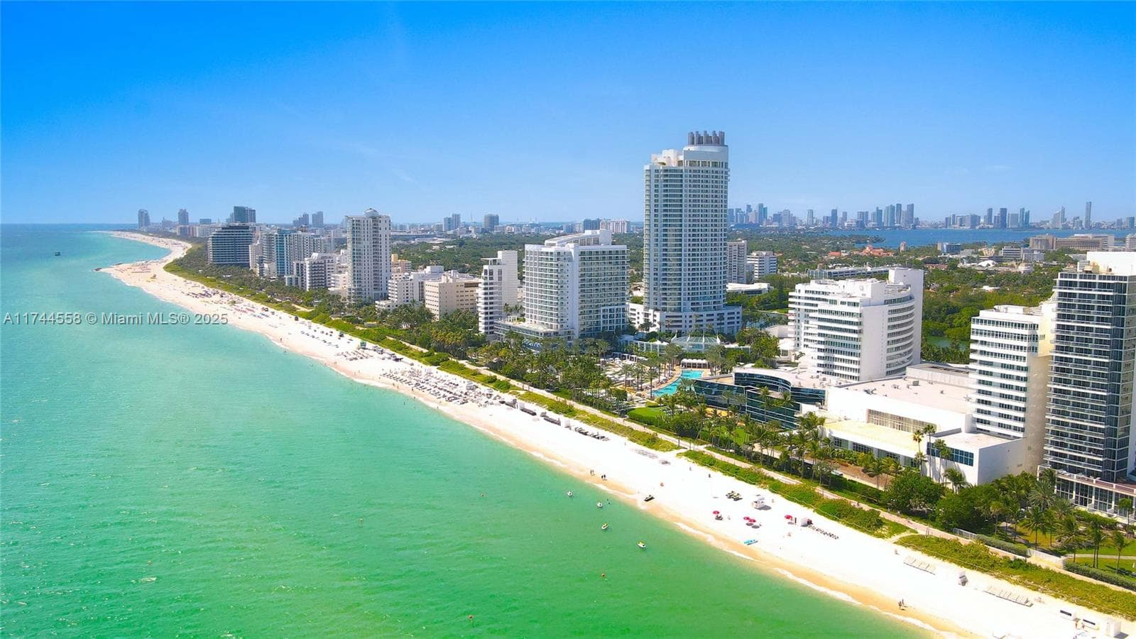 4401 Collins Ave 3
