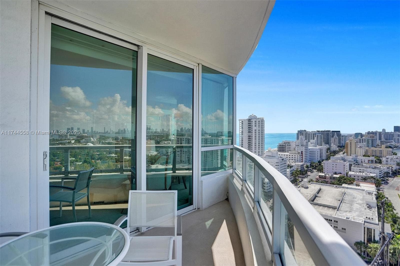 4401 Collins Ave 2114/2116 photo 19