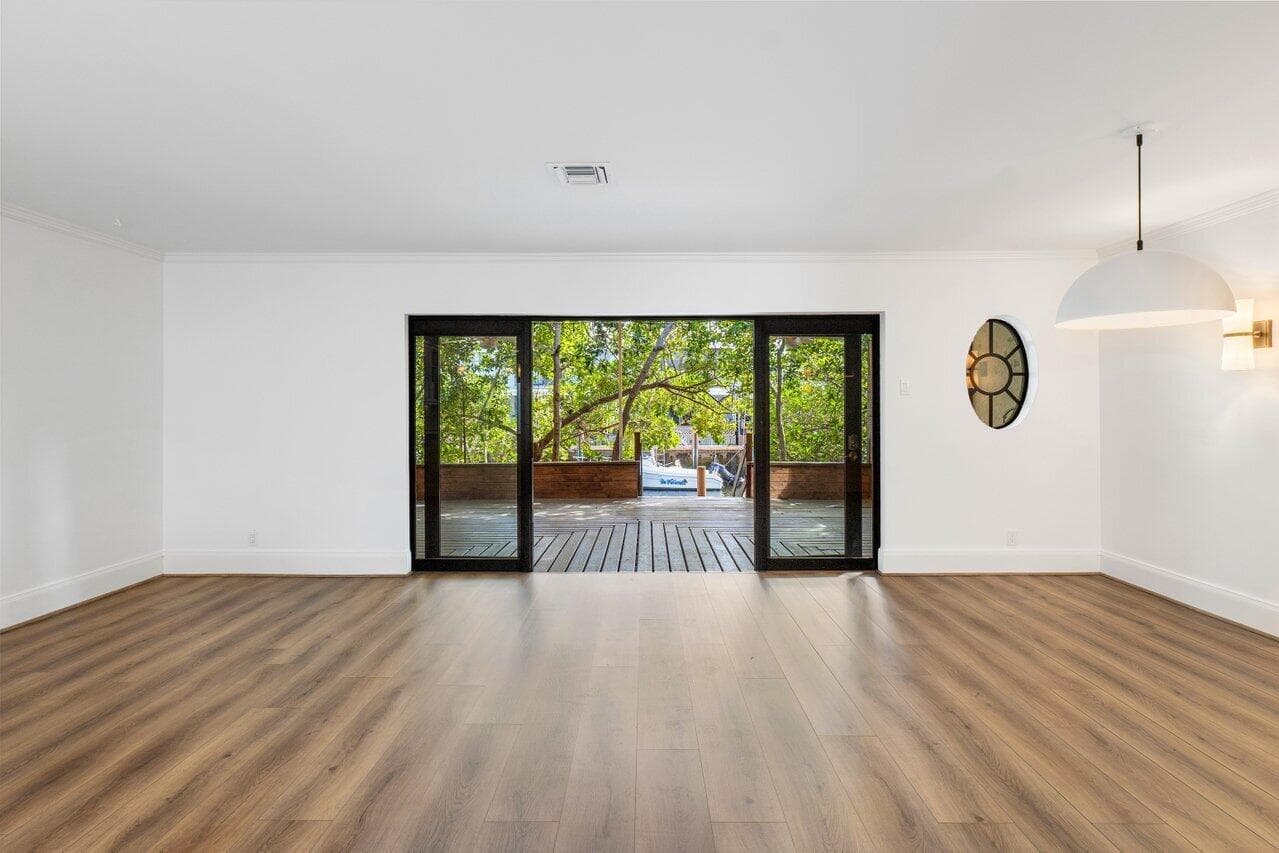 720 Mariners Way 5