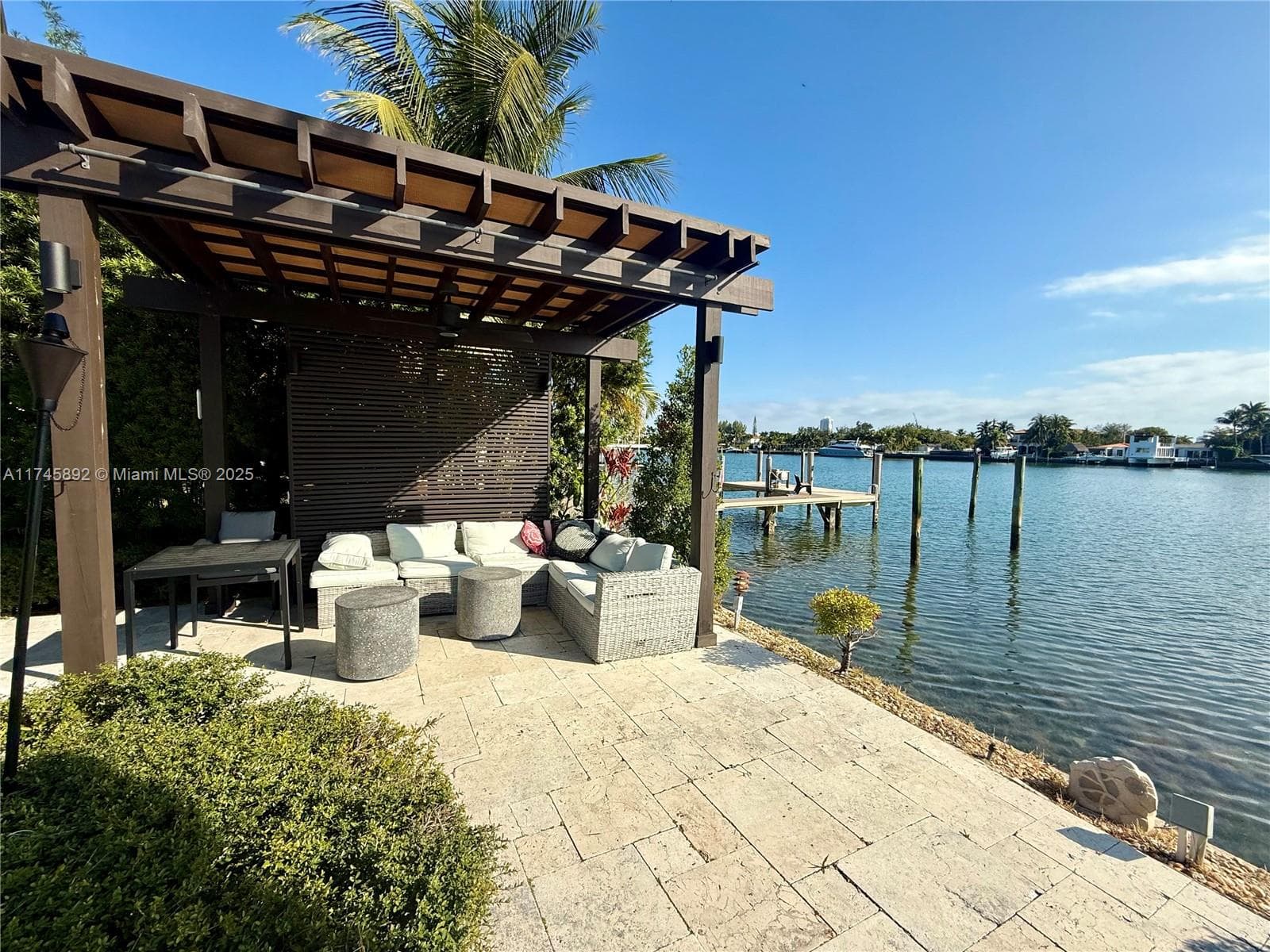1670 Daytonia Rd 5