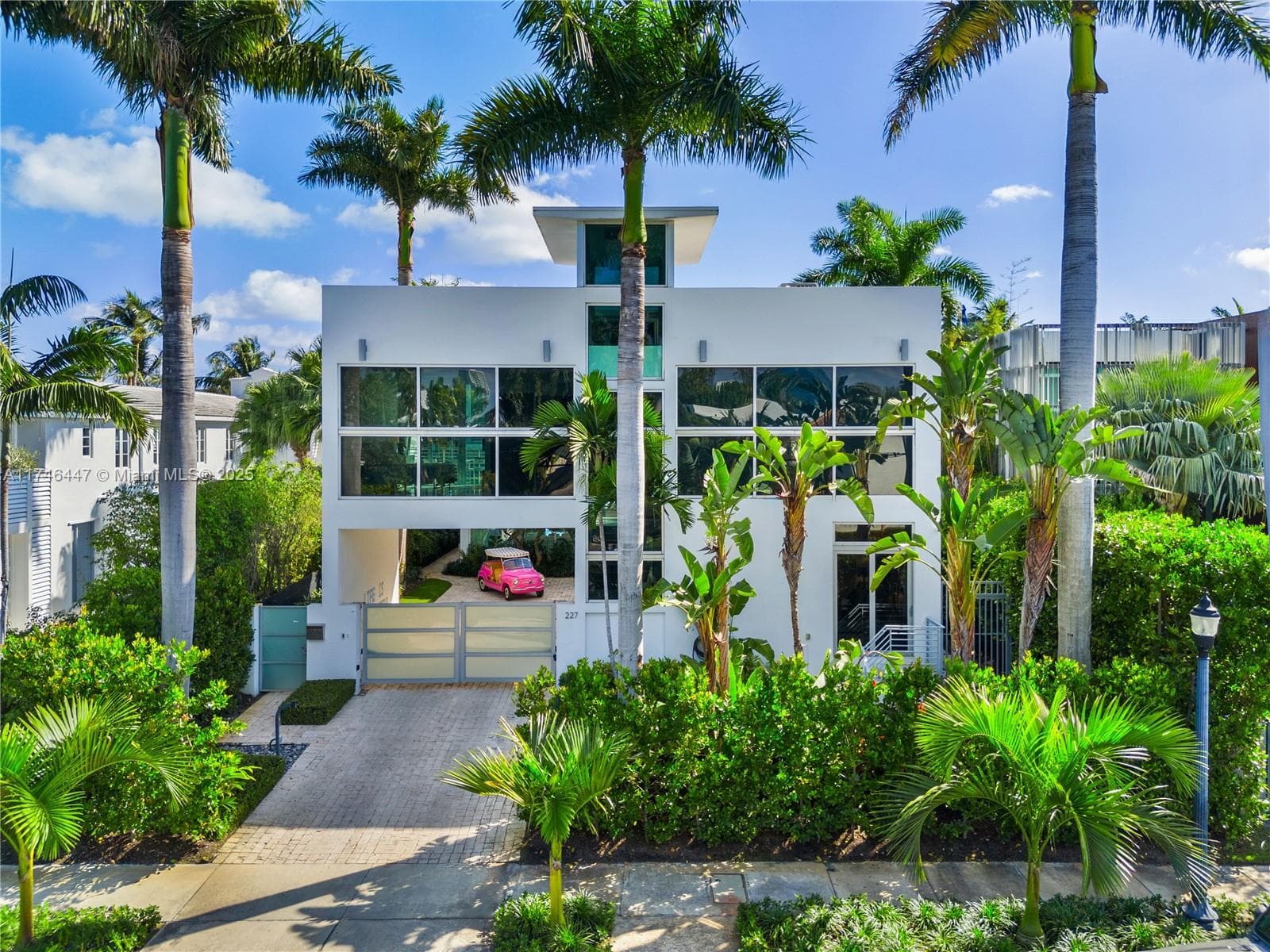 227 DILIDO DR photo 16