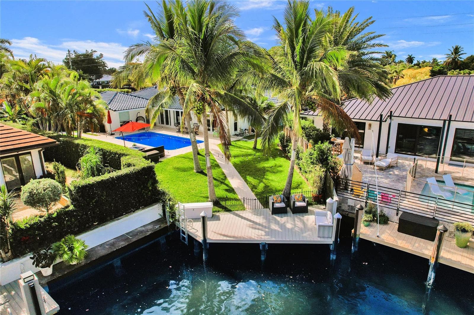4030 Bayview Drive 4