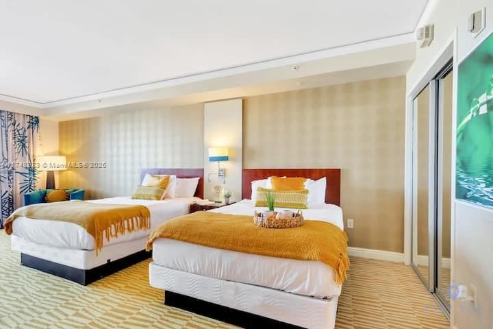 18001 Collins Ave 903 photo 14