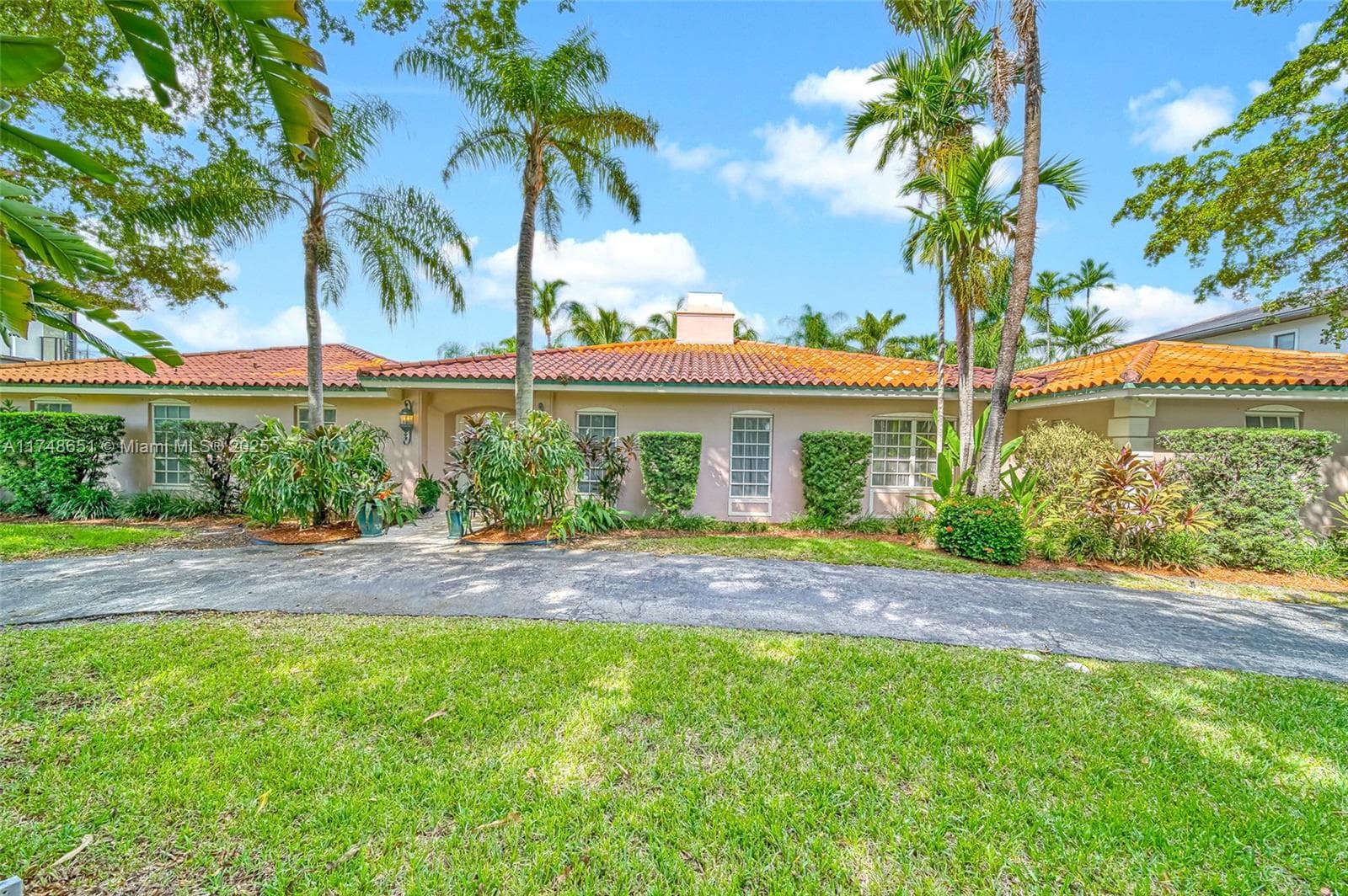 9370 Balada St photo 13