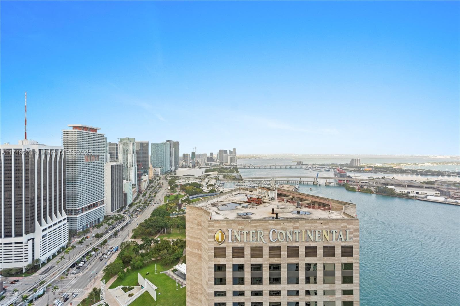 335 S Biscayne Blvd UPH02 photo 15