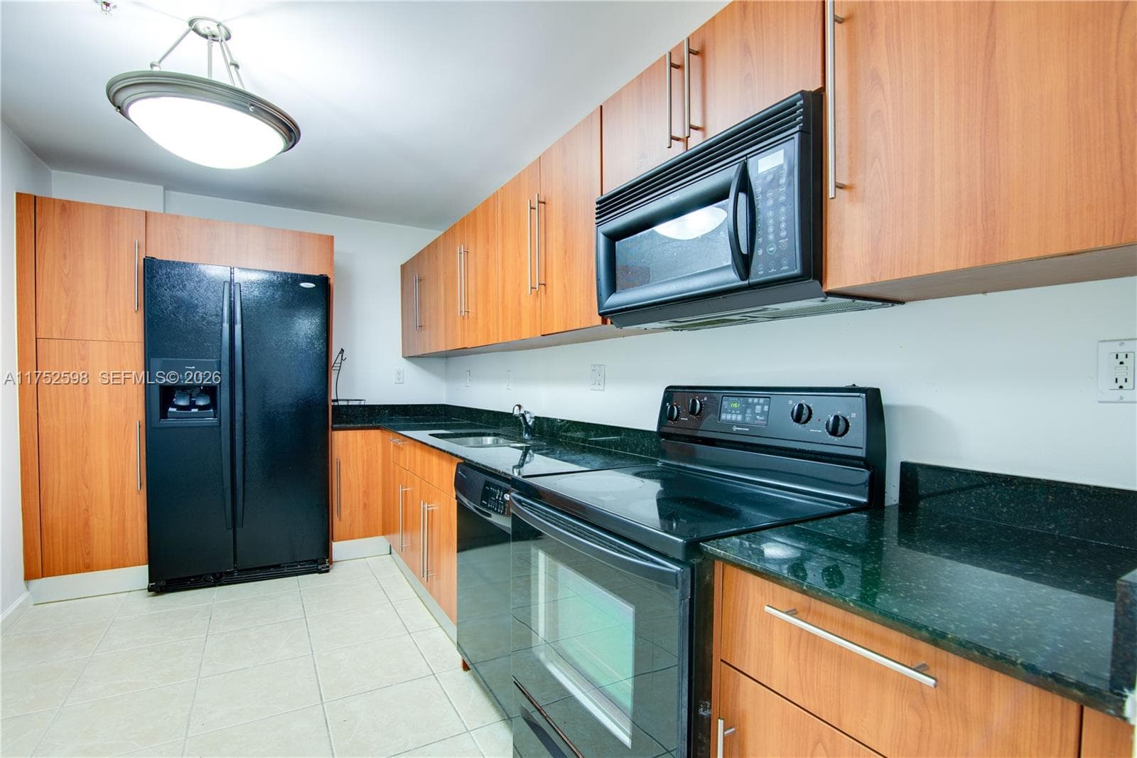 3001 Ocean Dr 645 photo 12