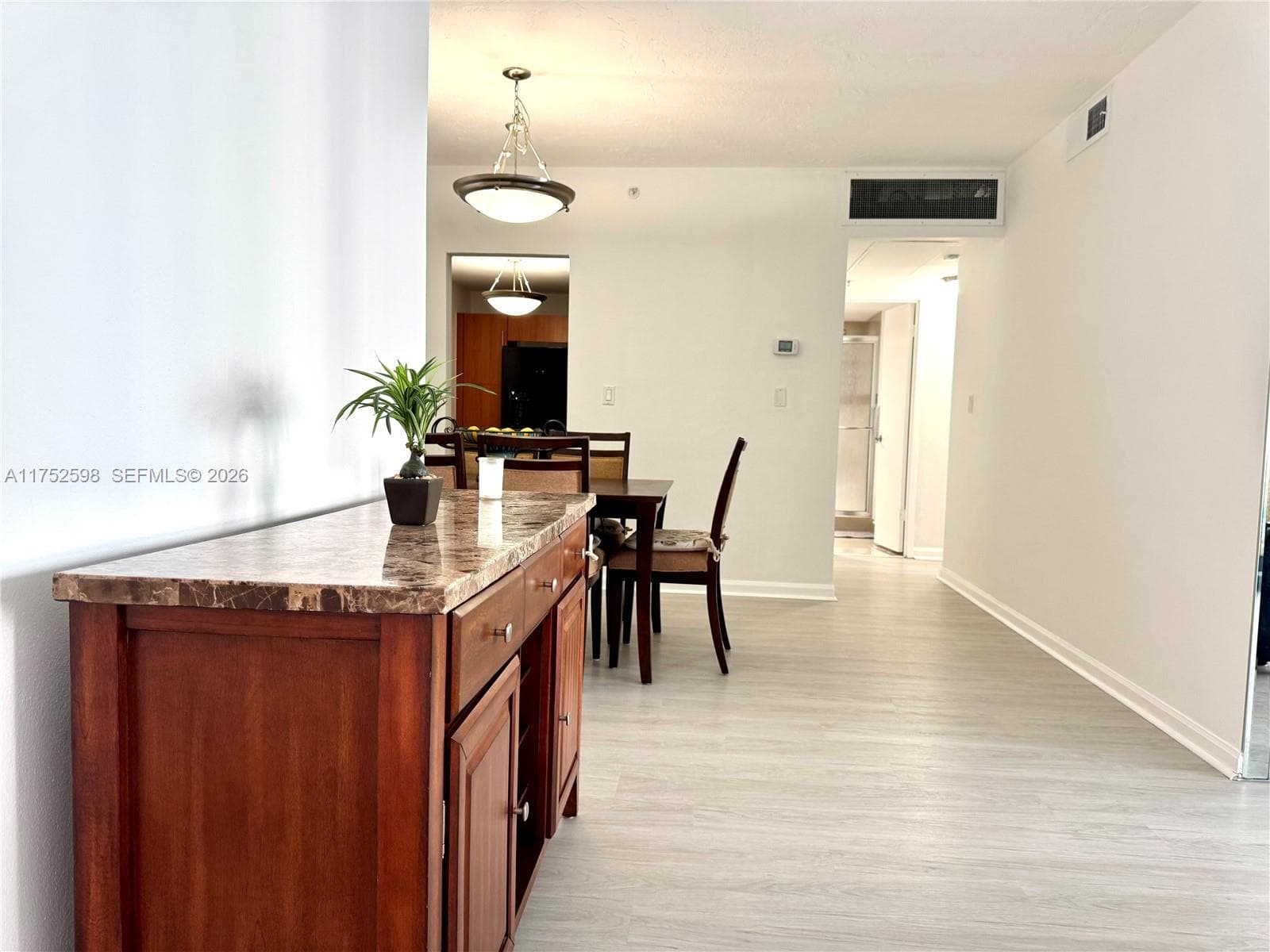 3001 Ocean Dr 5