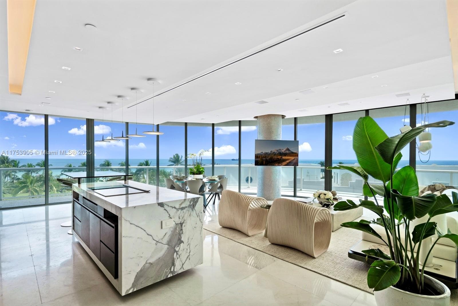 100 Pointe Dr 1