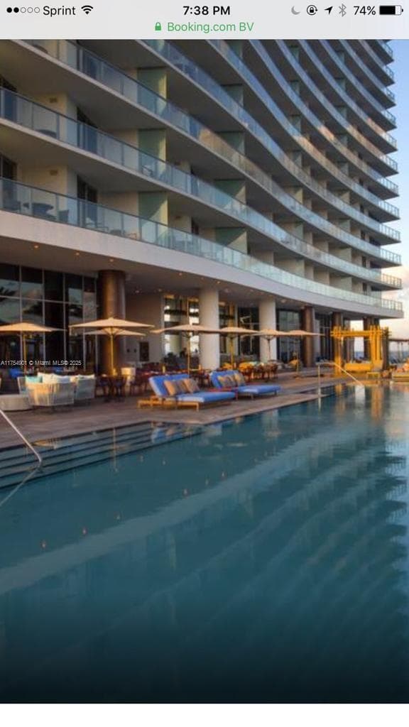 4111 Ocean Dr 3605 photo 6
