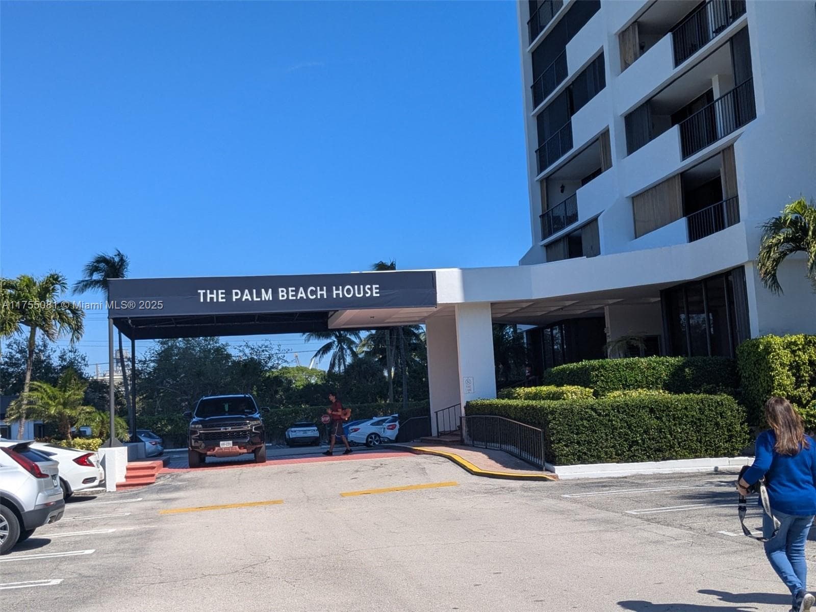 5600 Flagler Dr 2