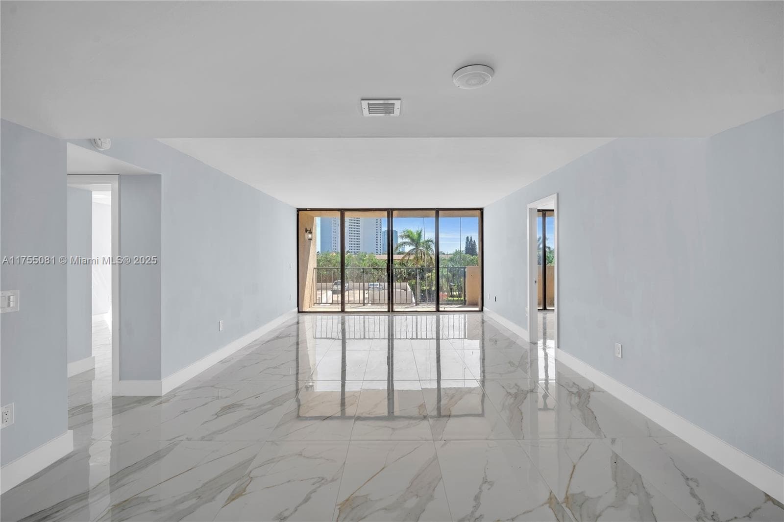 5600 Flagler Dr 304 photo 7