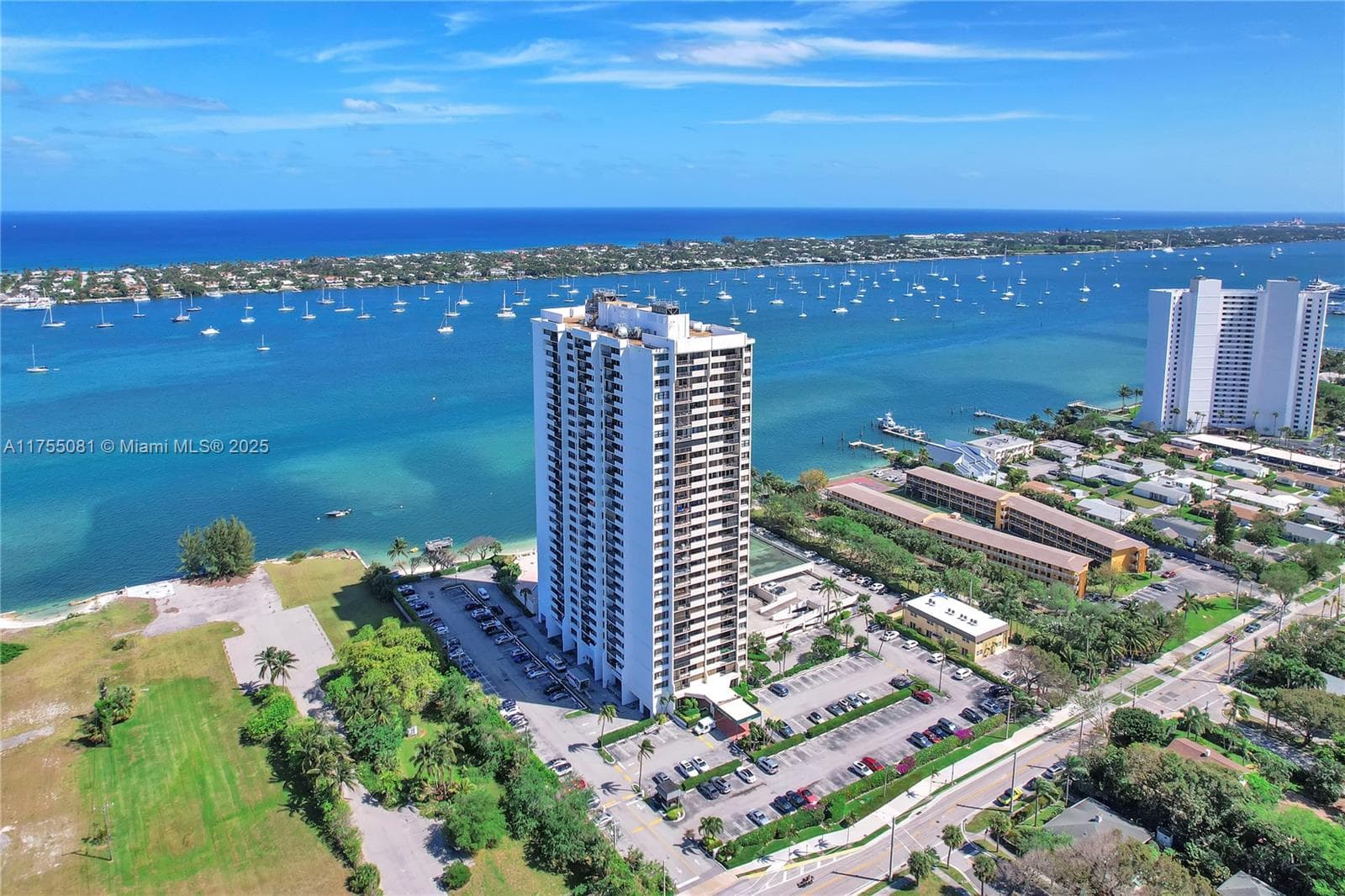 5600 Flagler Dr 3