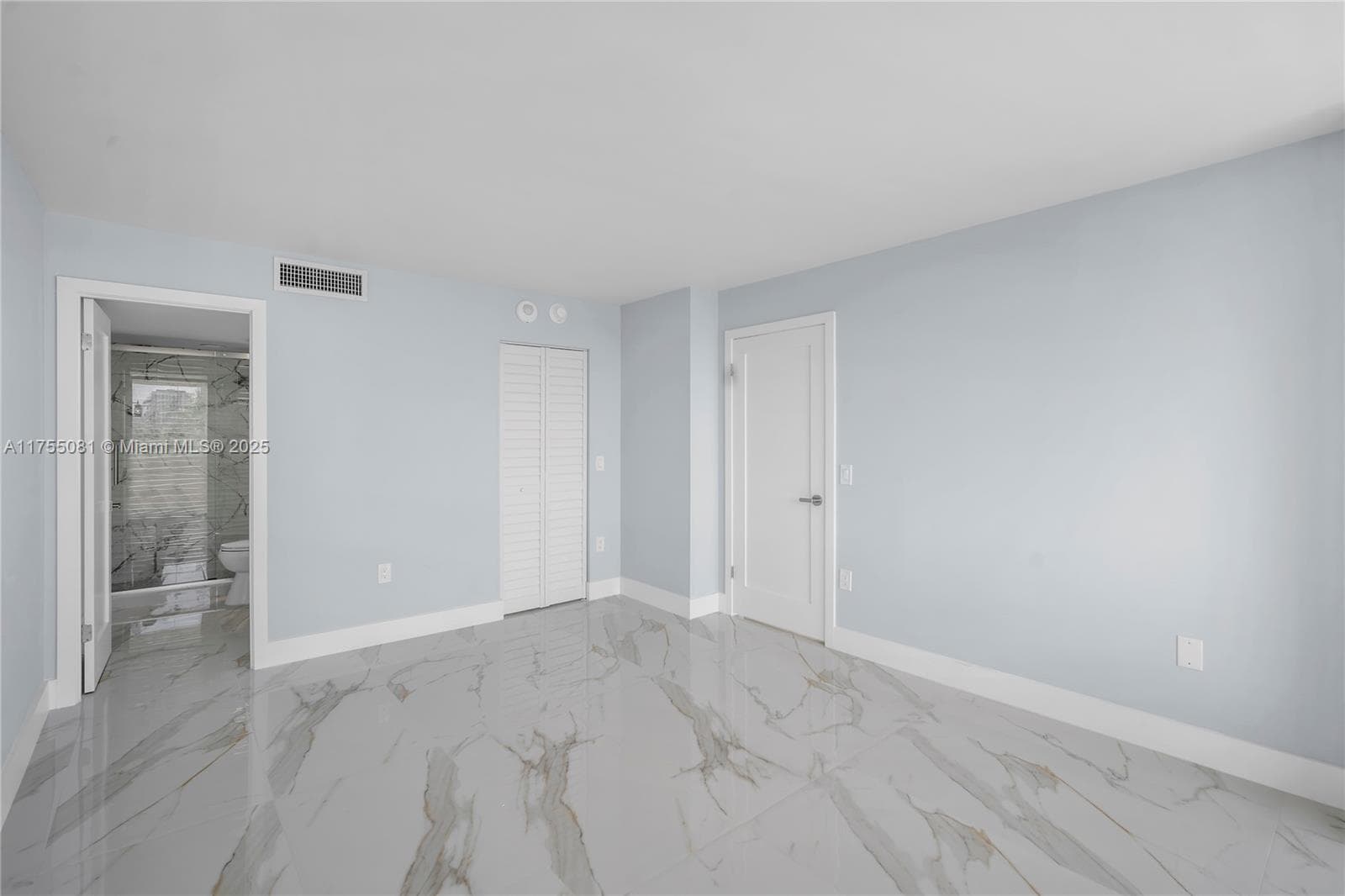 5600 Flagler Dr 304 photo 15