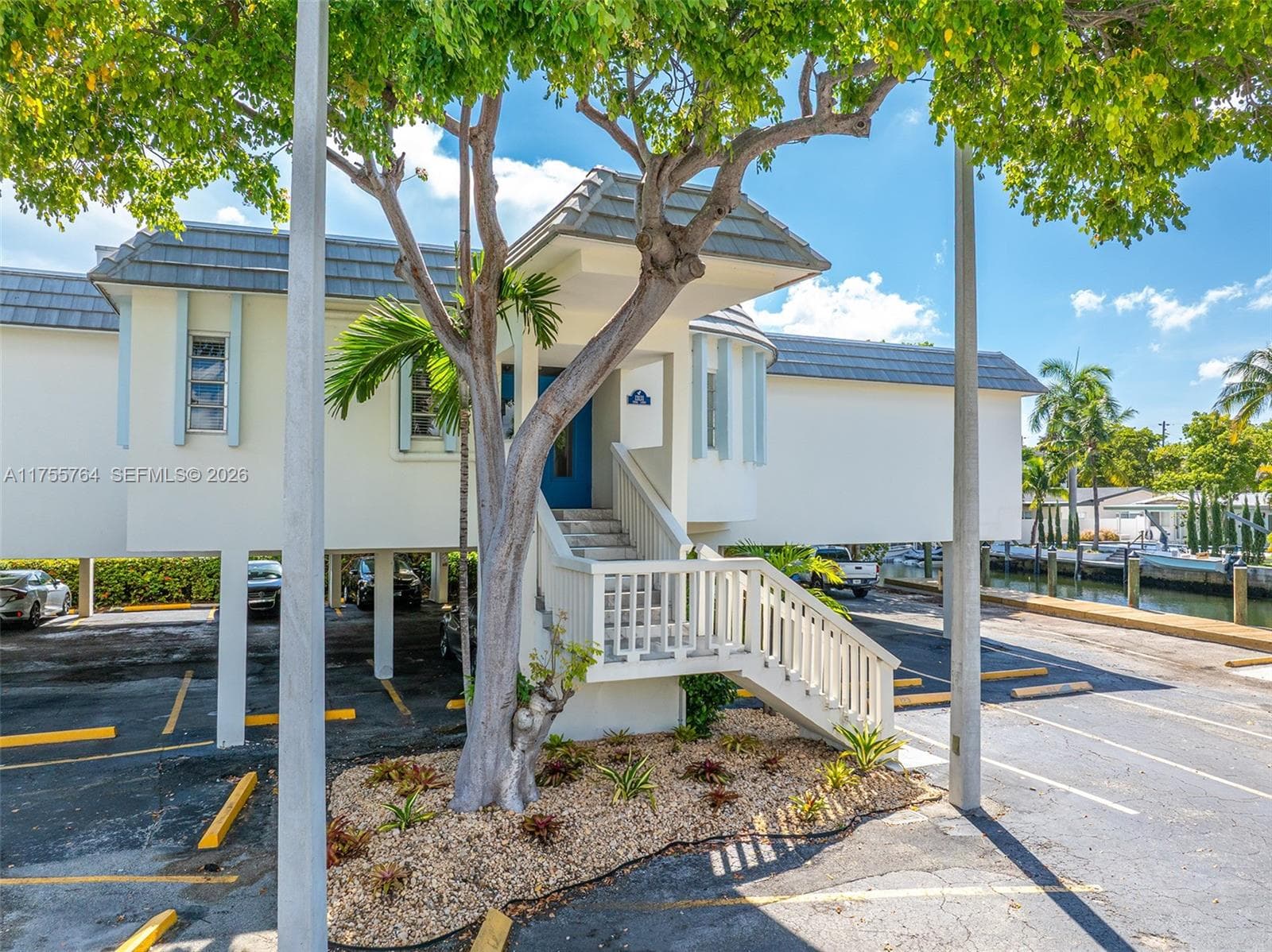 13131 Ixora Ct A-1, A-2, A-3 photo 5