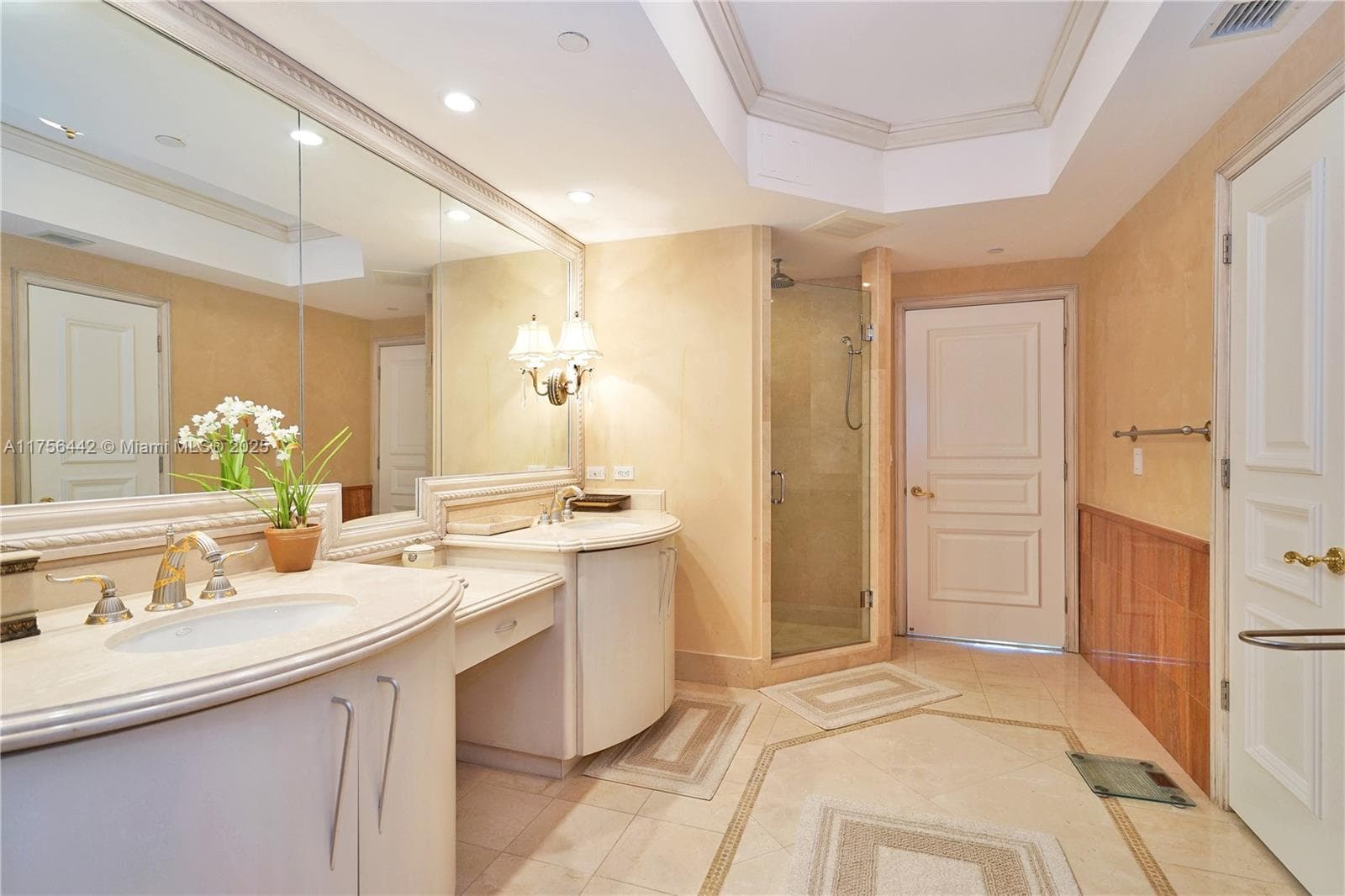 17875 Collins Ave 3605 photo 12