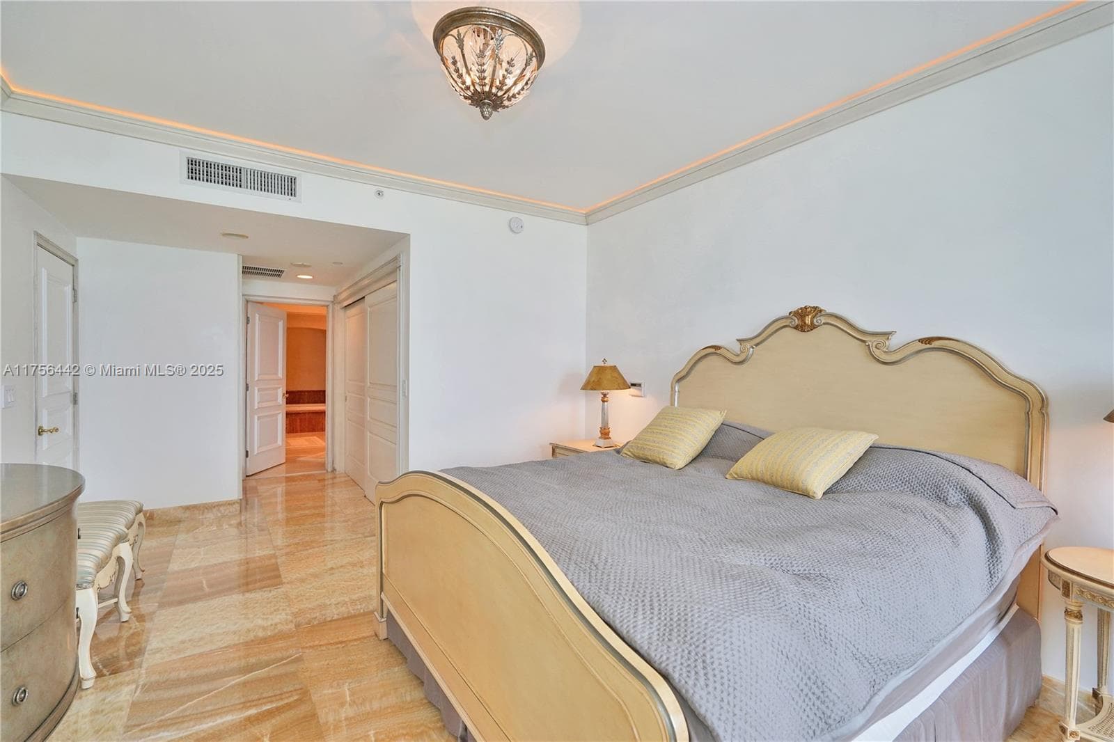 17875 Collins Ave 3605 photo 8