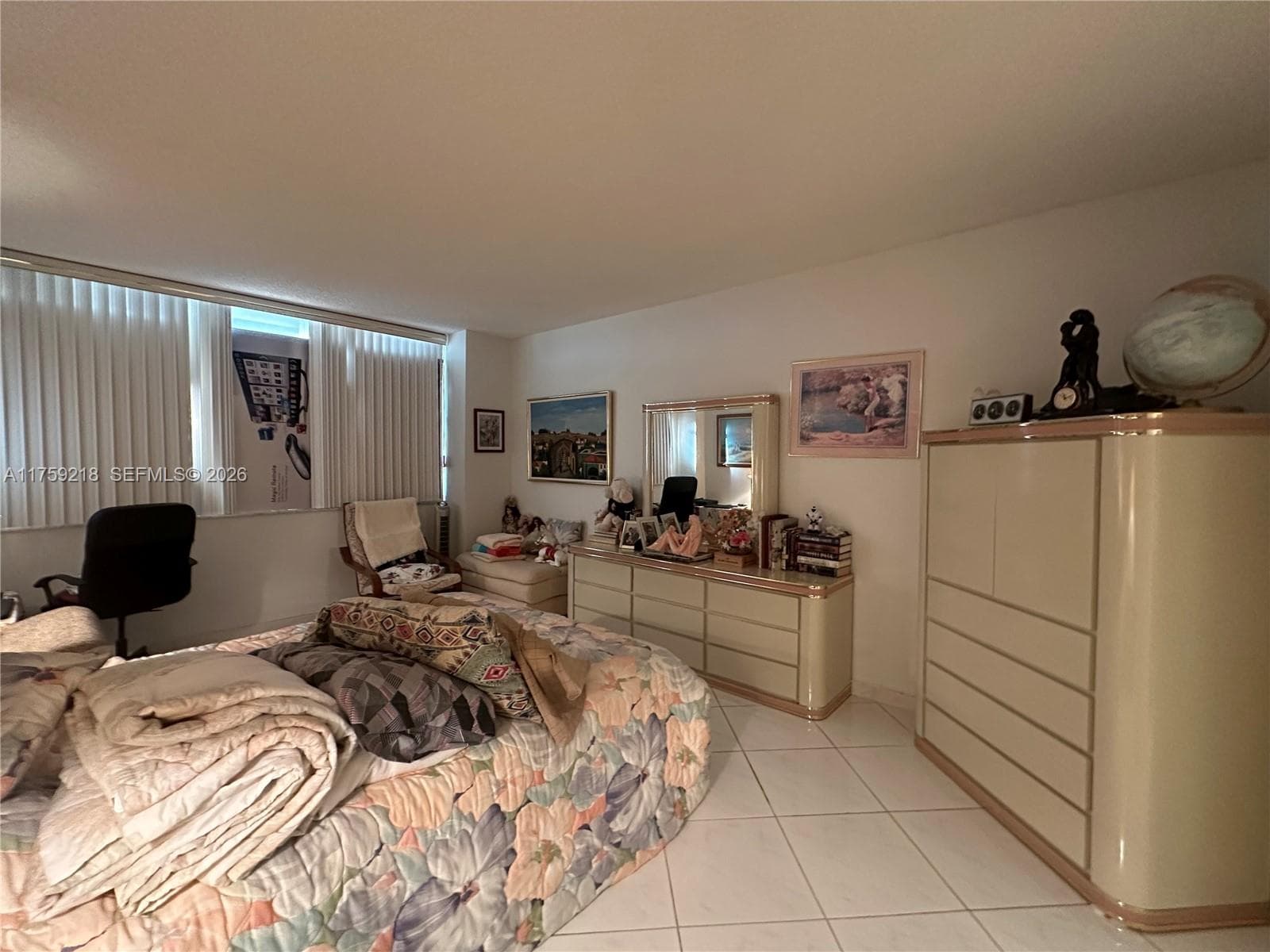 3180 S Ocean Dr 522 photo 8