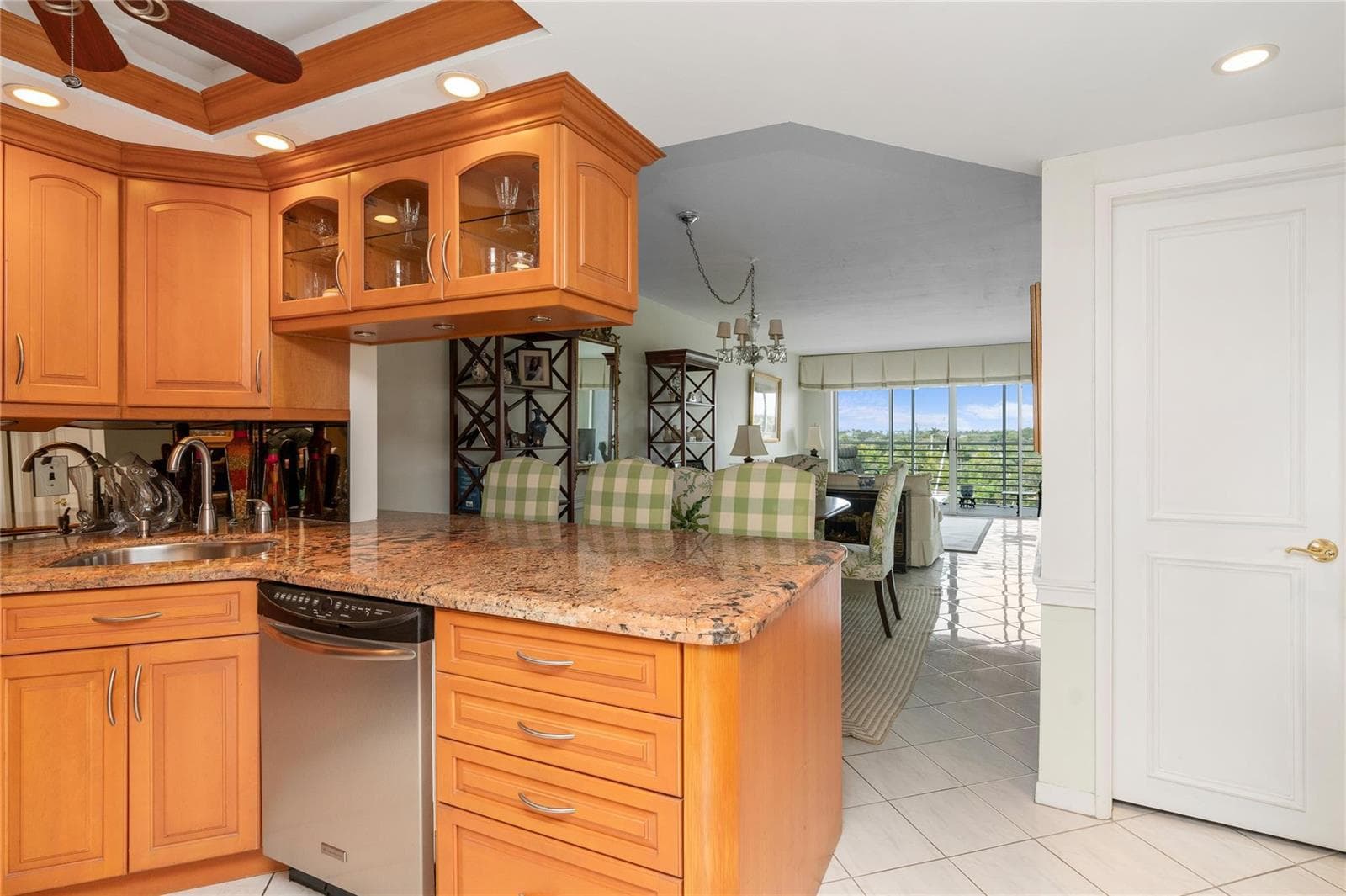 2731 NE 14th Street Causeway #637 3