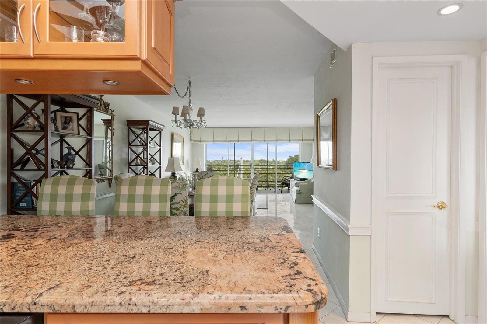 2731 NE 14th Street Causeway #637 4