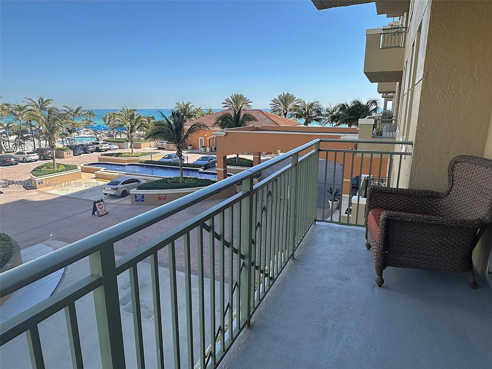 2080 Ocean Drive 1