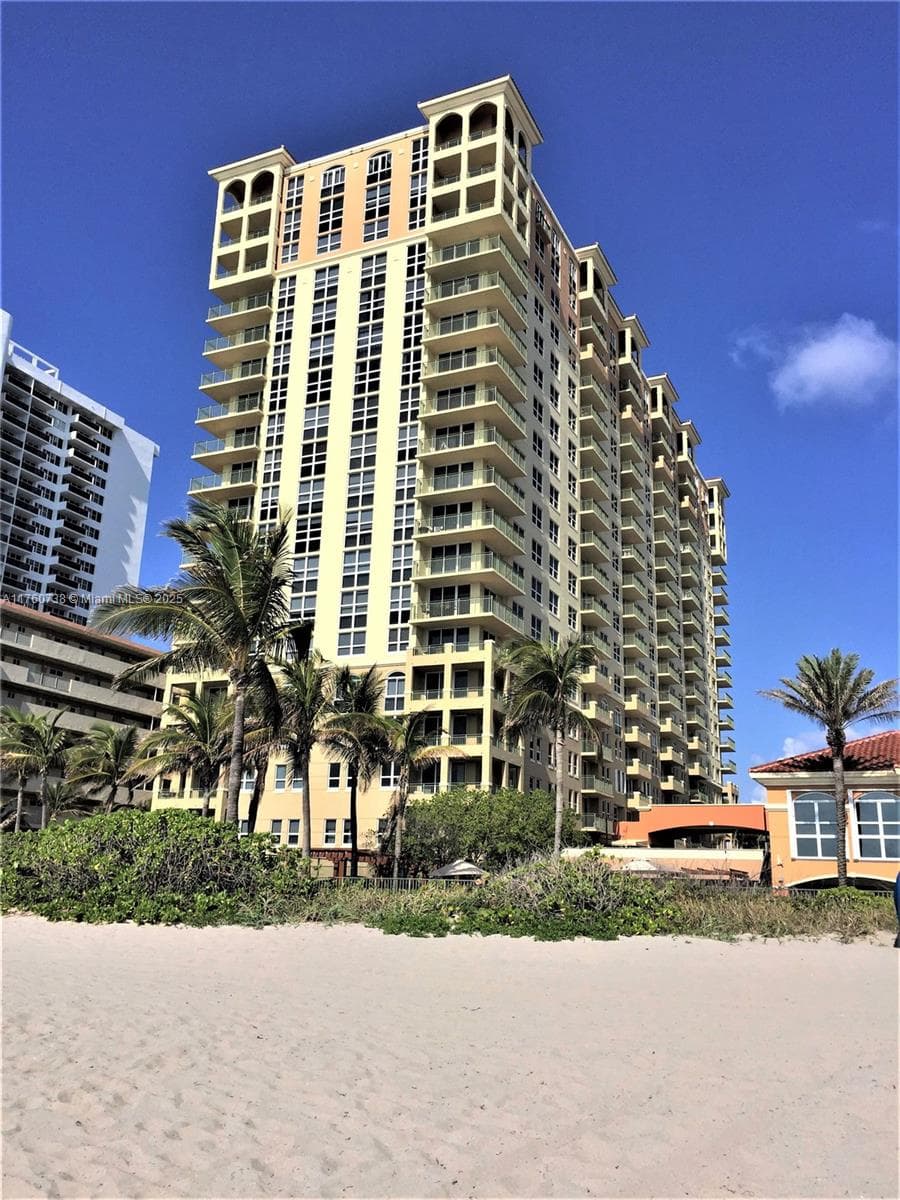 2080 Ocean Drive 304 photo 24