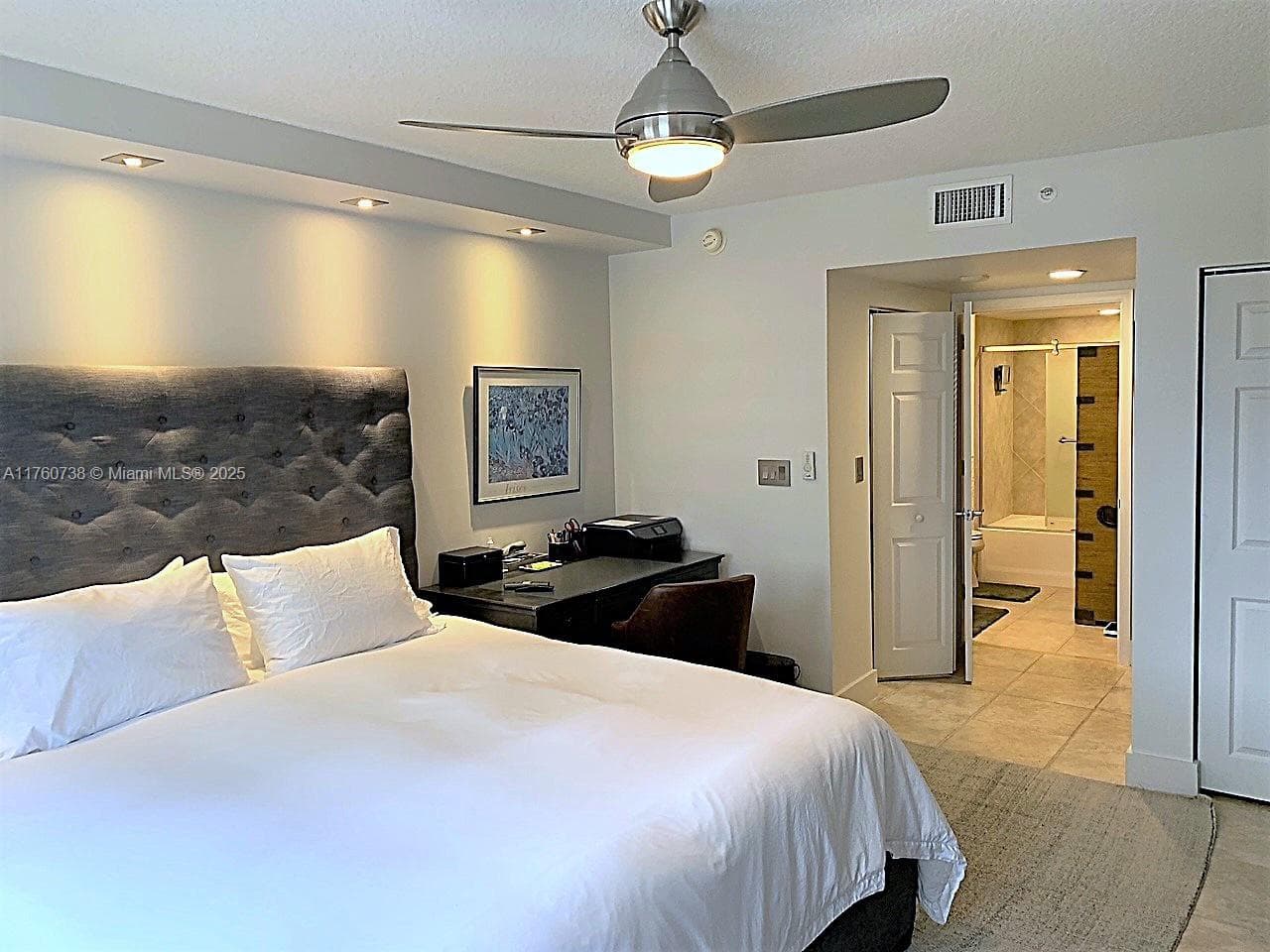 2080 Ocean Drive 304 photo 10