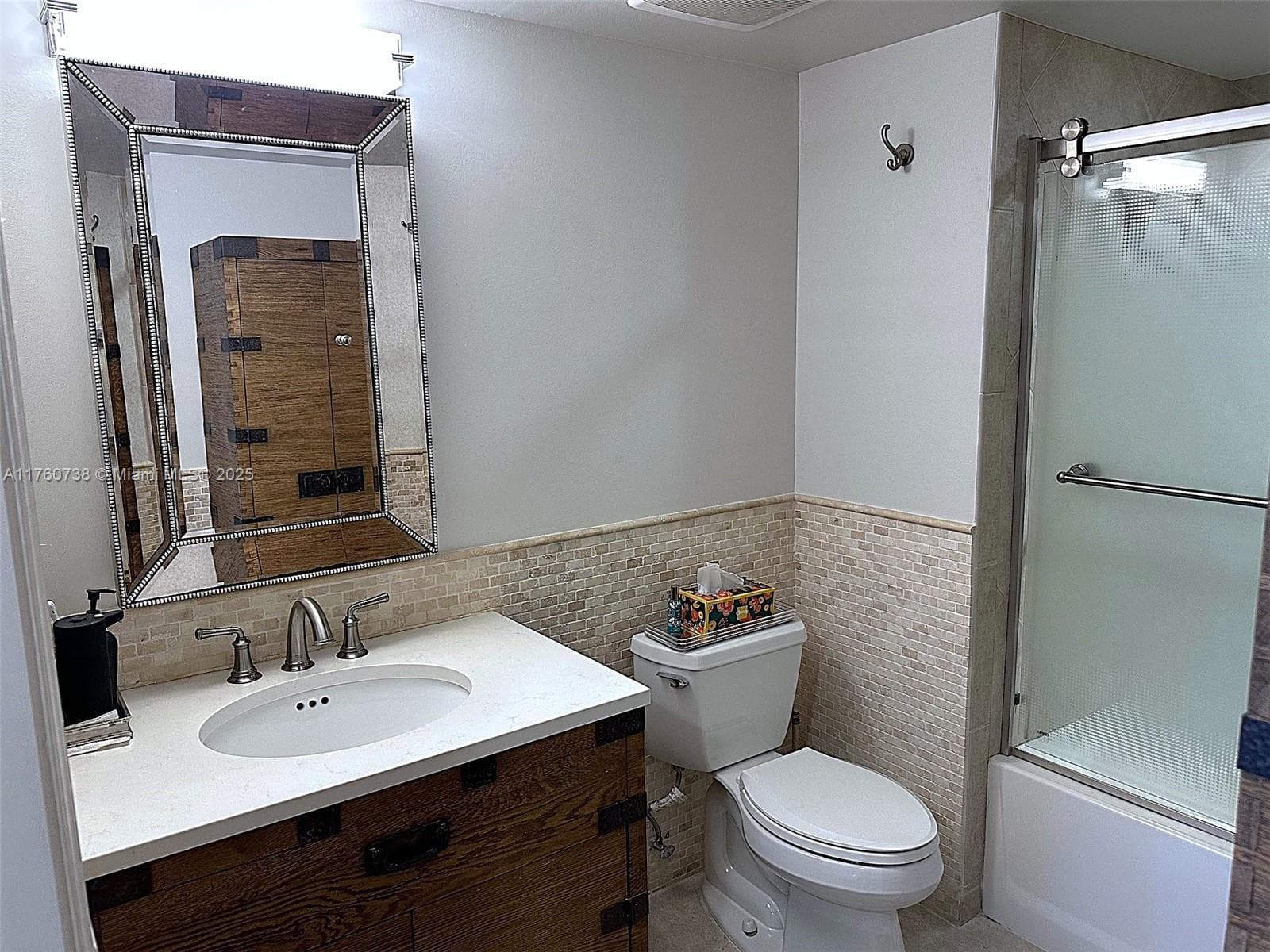 2080 Ocean Drive 304 photo 11