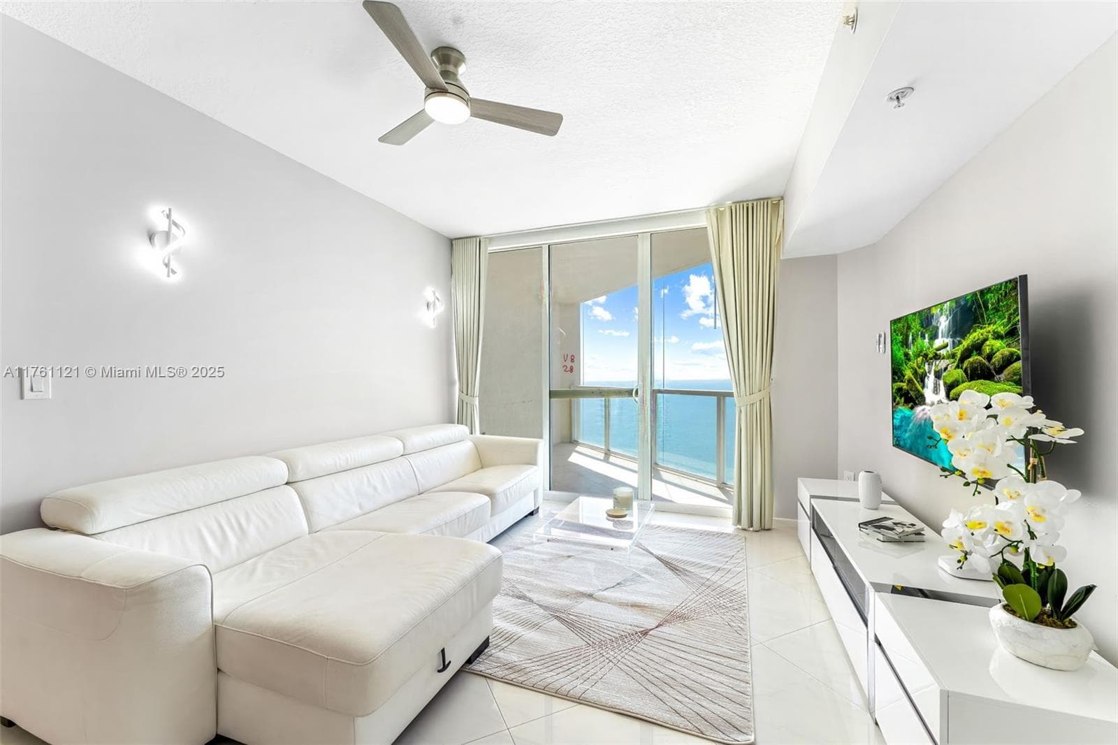 16699 Collins Ave 2810 photo 1