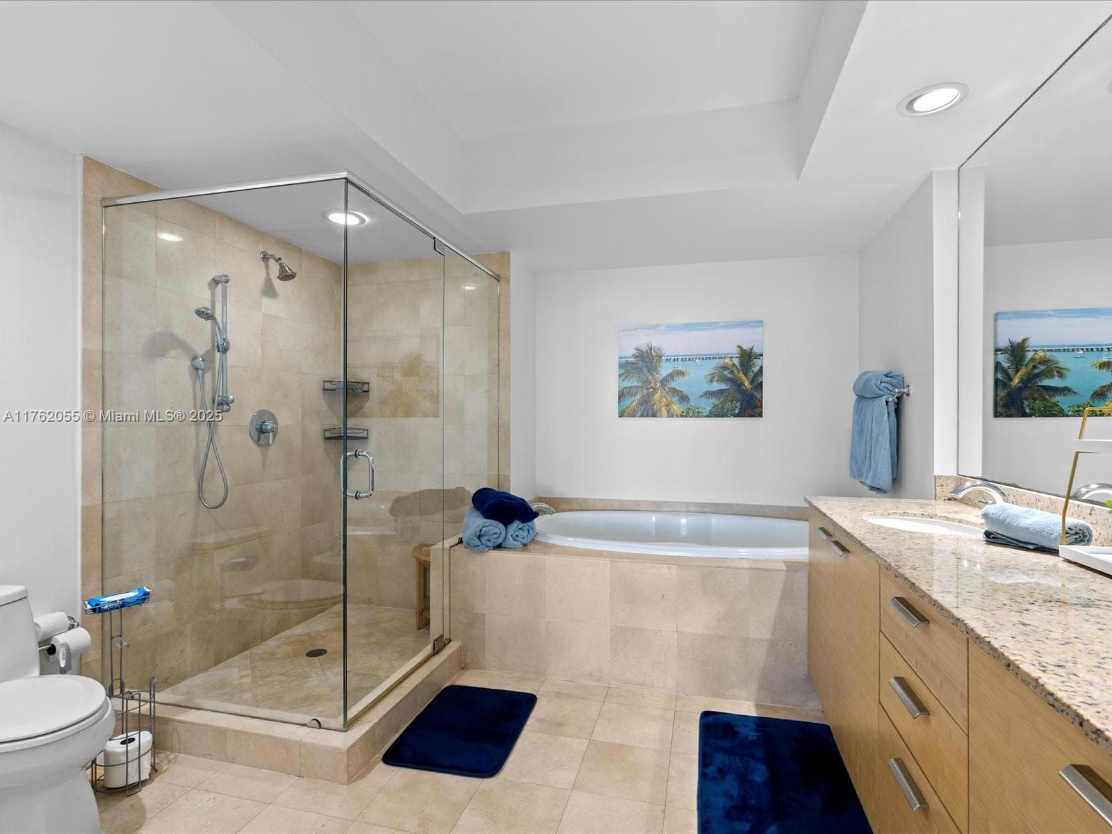 1830 Ocean Dr 4508 photo 23