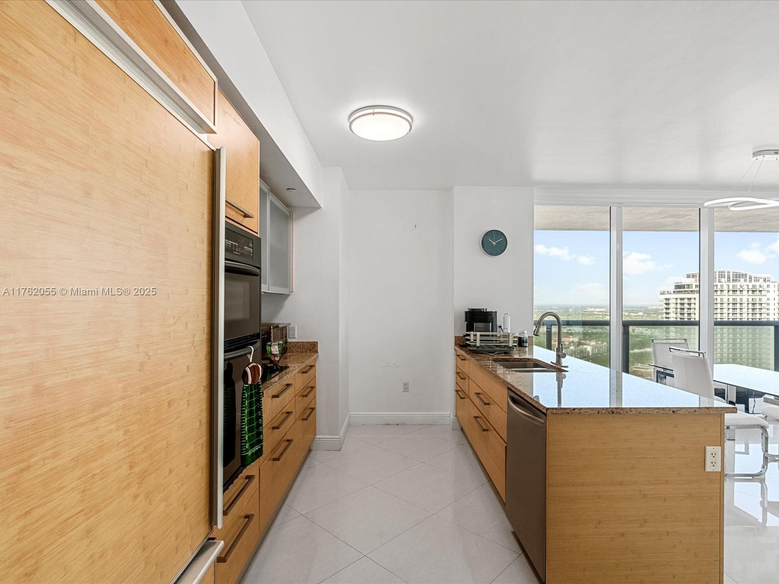 1830 Ocean Dr 4508 photo 6