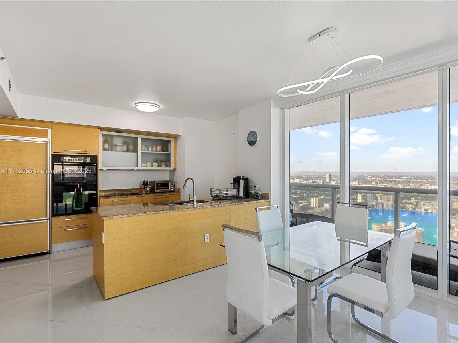 1830 Ocean Dr 4508 photo 10