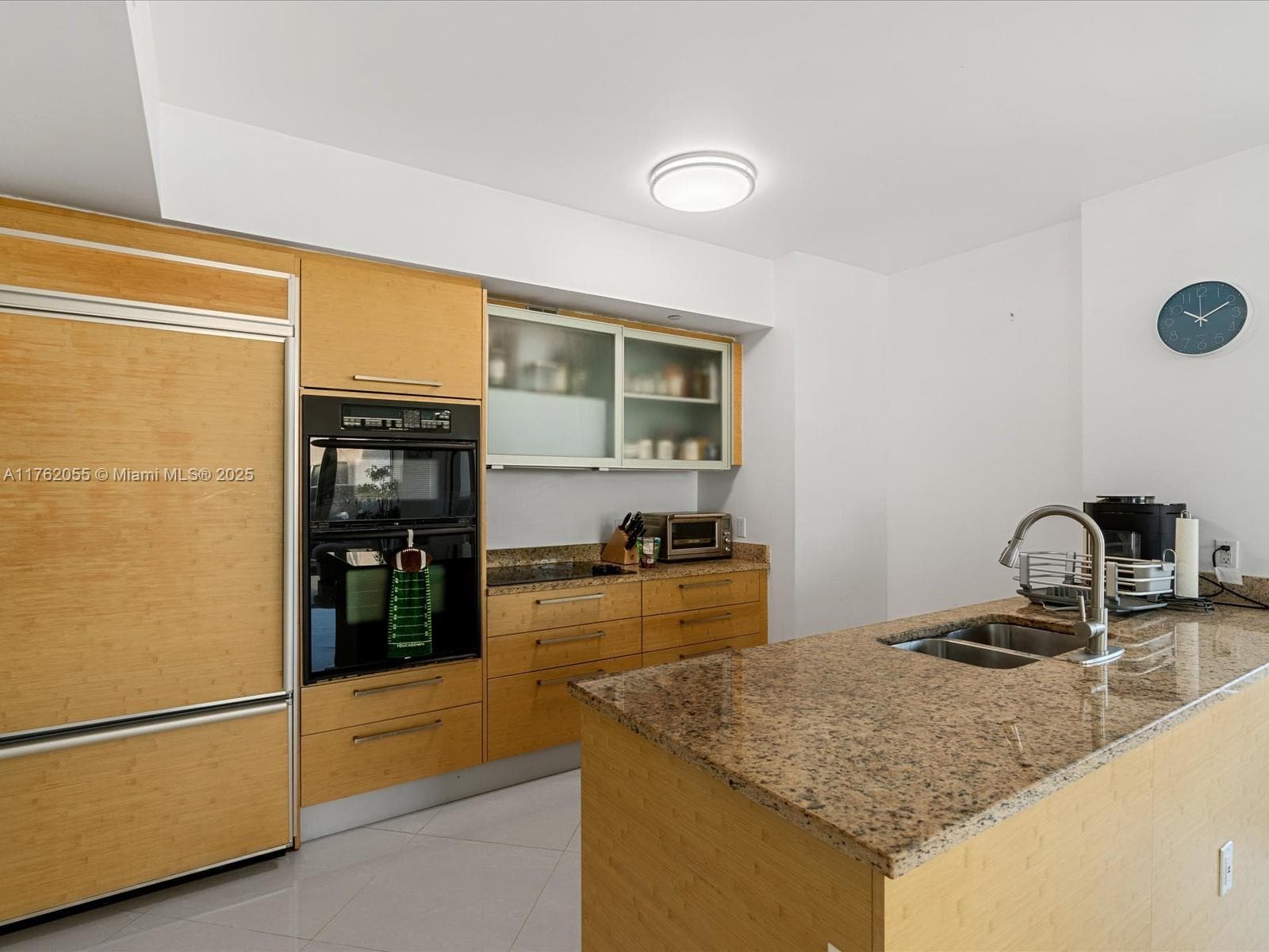 1830 Ocean Dr 4508 photo 8